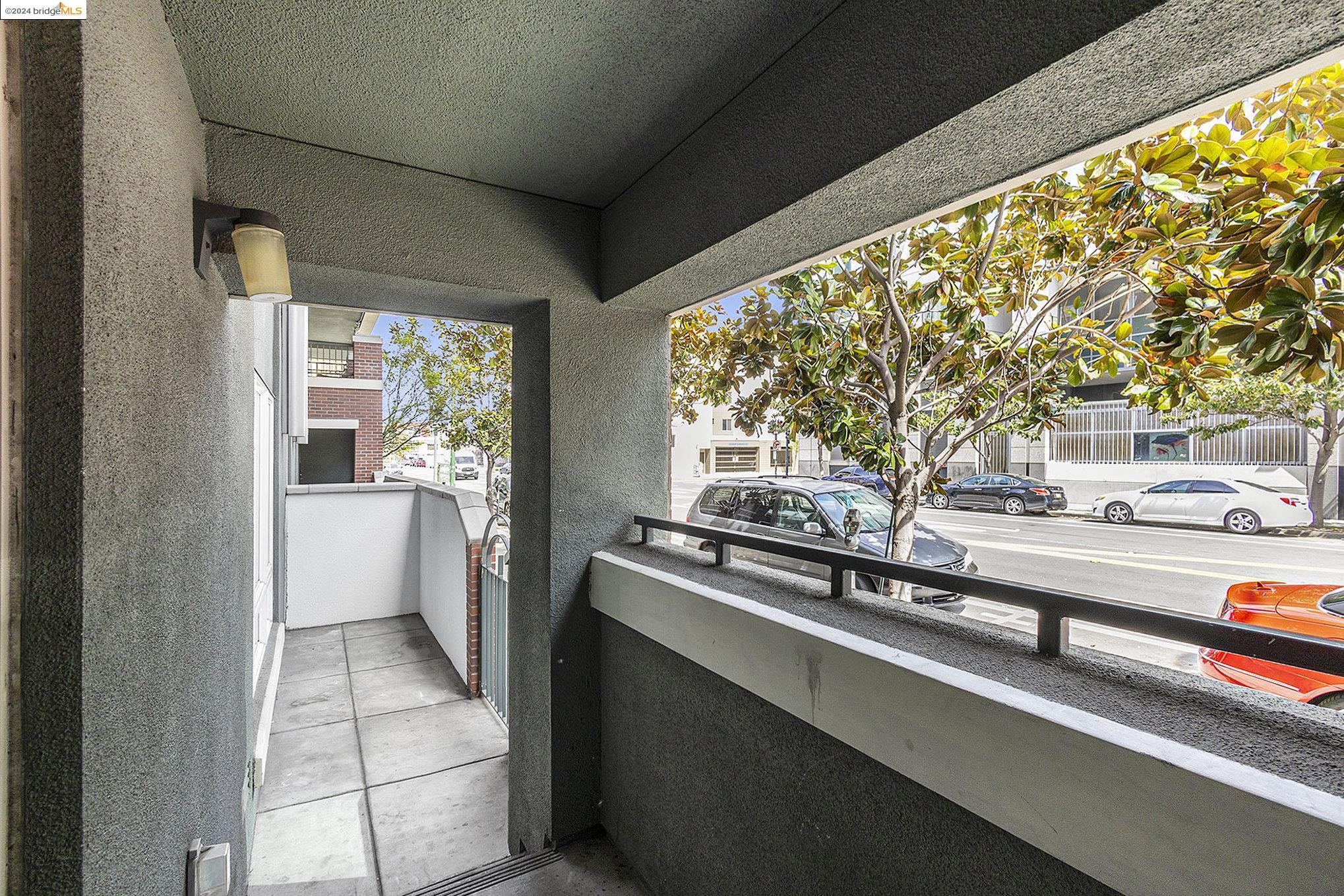 Detail Gallery Image 19 of 29 For 1511 Jefferson St Th9,  Oakland,  CA 94612 - 2 Beds | 2/1 Baths