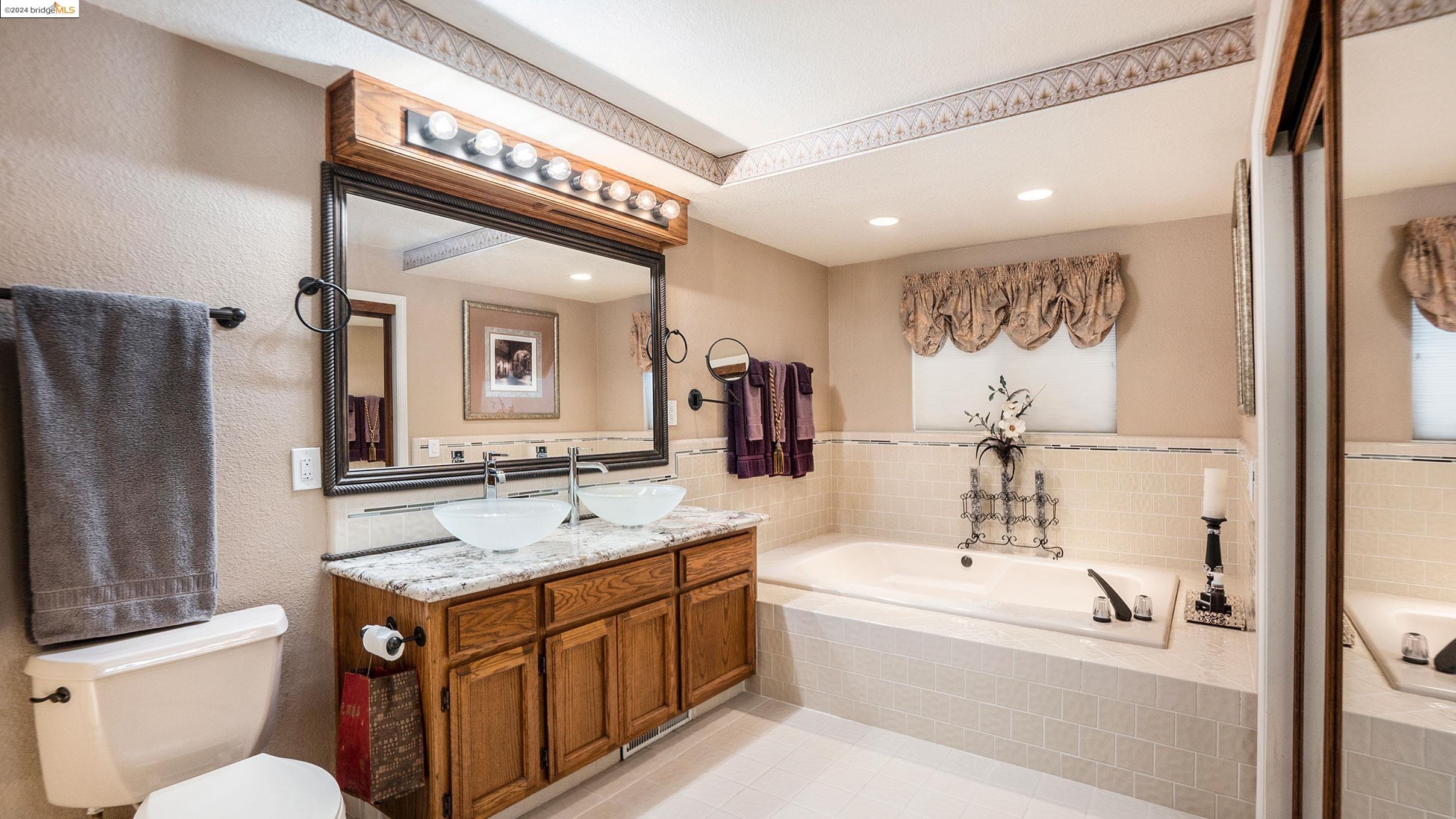 Detail Gallery Image 33 of 51 For 5518 Starfish Pl, Discovery Bay,  CA 94505 - 3 Beds | 4 Baths