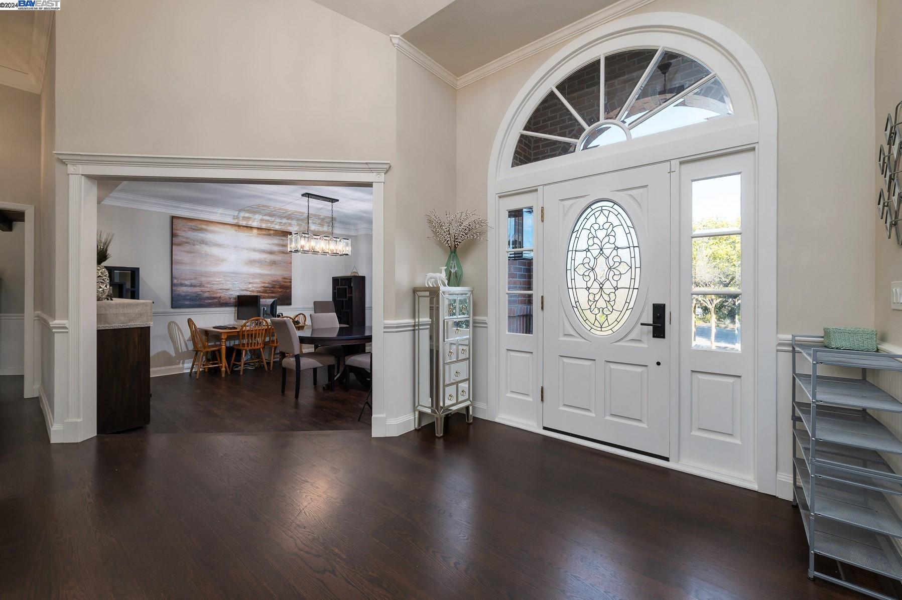 Detail Gallery Image 7 of 54 For 2810 Foothill Oaks Dr, Pleasanton,  CA 94588 - 6 Beds | 4/1 Baths
