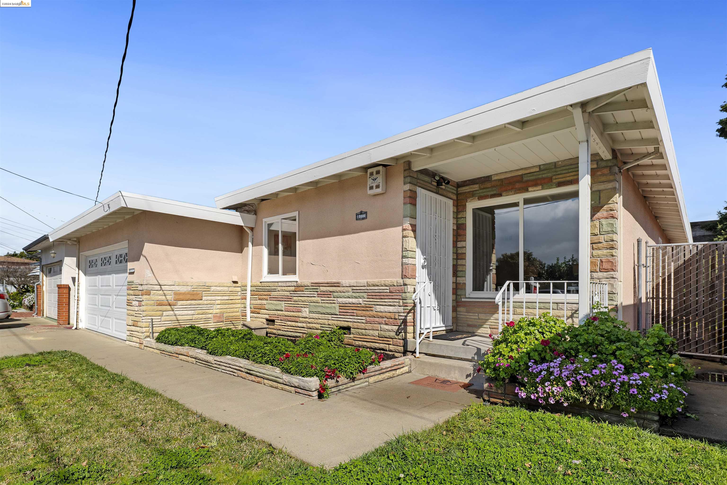 Detail Gallery Image 1 of 1 For 19886 Ricardo Ave., Hayward,  CA 94541 - 3 Beds | 2 Baths