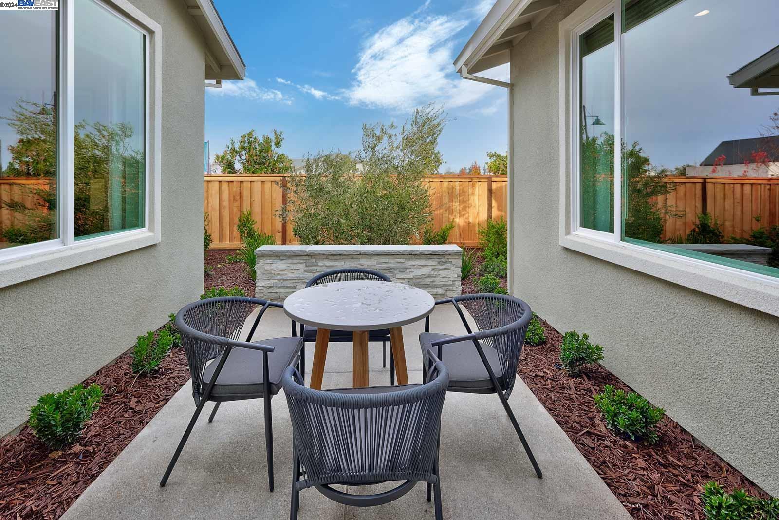 Detail Gallery Image 26 of 40 For 1010 Chapman Street, Manteca,  CA 95336 - 2 Beds | 2/1 Baths