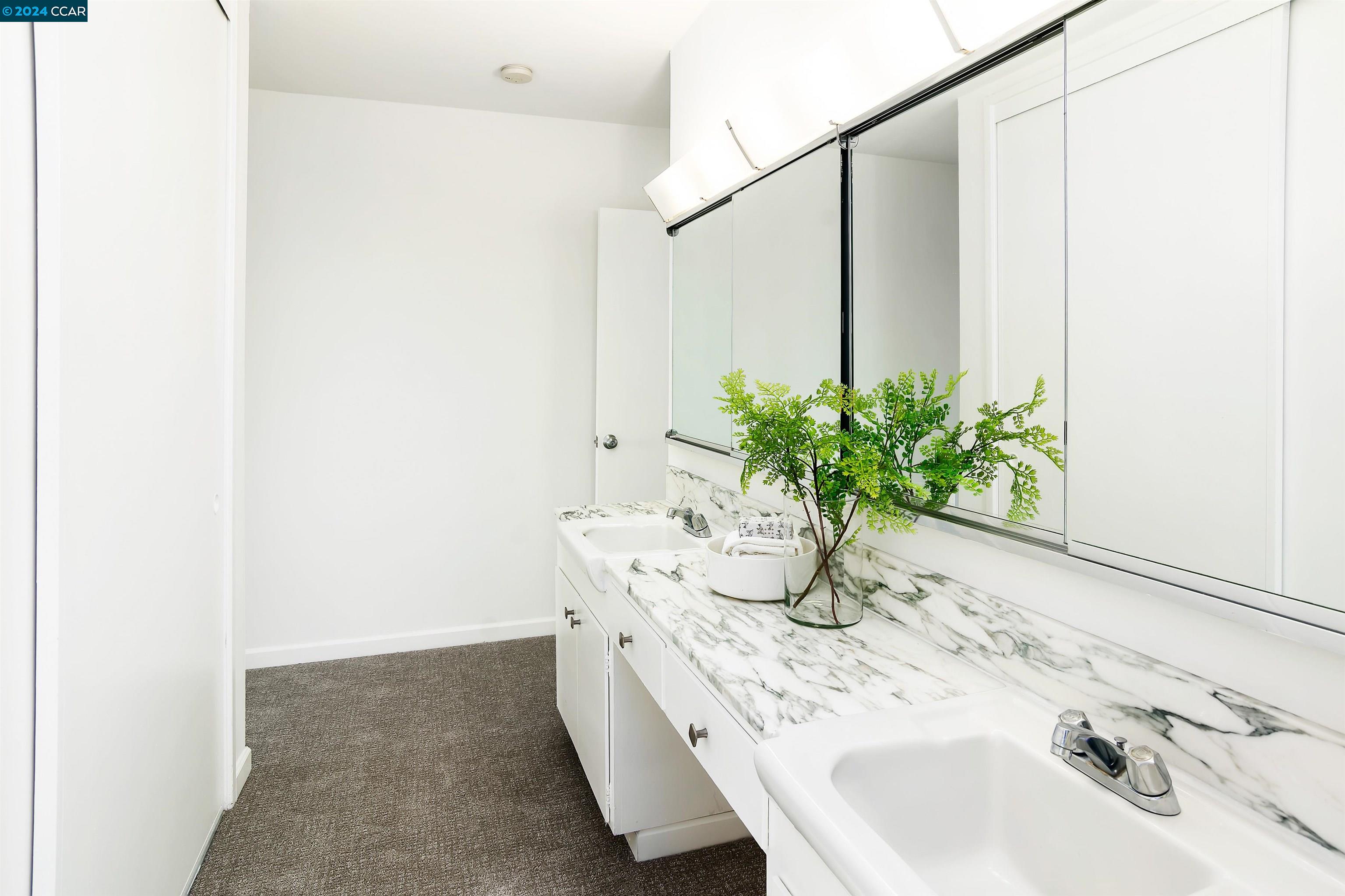 Detail Gallery Image 30 of 53 For 2601 College Ave #309,  Berkeley,  CA 94704 - 2 Beds | 2 Baths