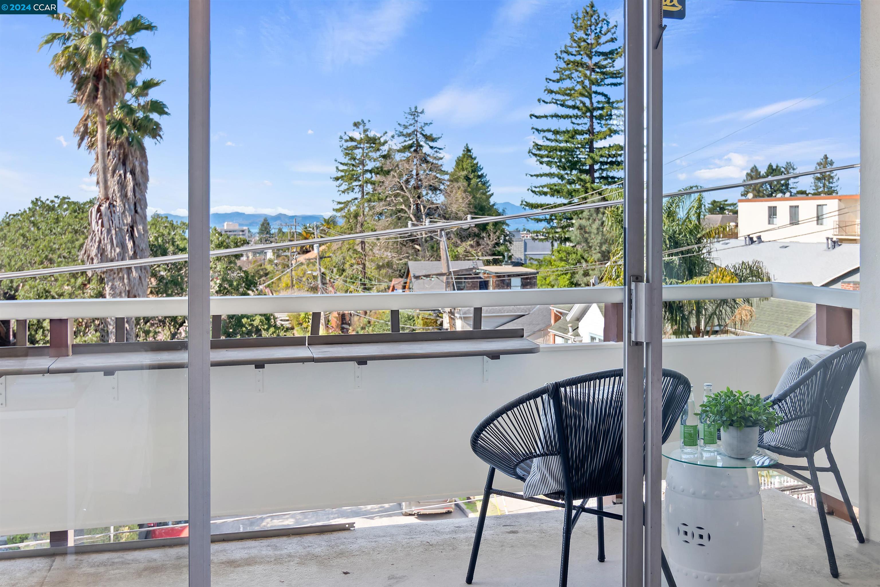 Detail Gallery Image 8 of 53 For 2601 College Ave #309,  Berkeley,  CA 94704 - 2 Beds | 2 Baths