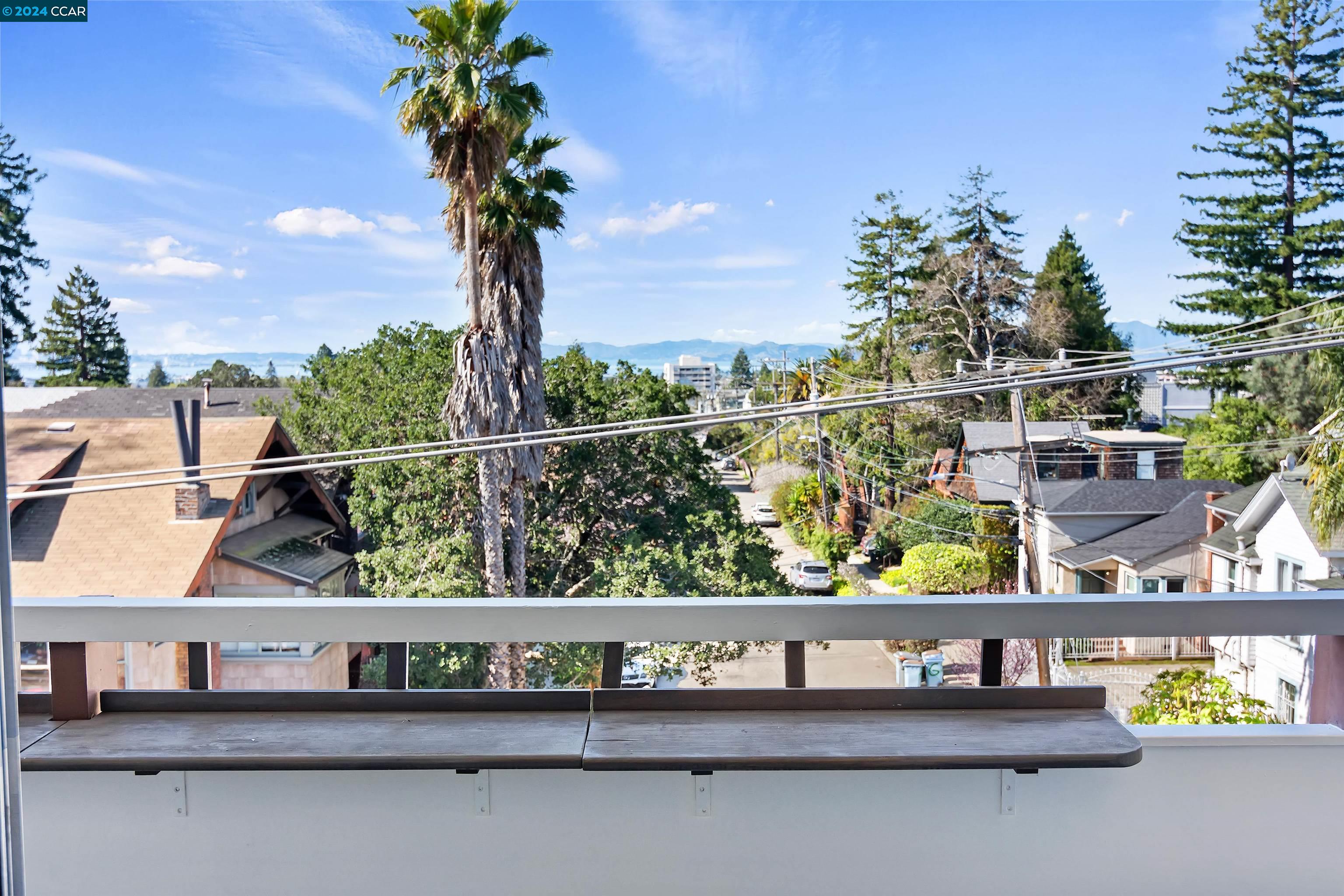 Detail Gallery Image 9 of 53 For 2601 College Ave #309,  Berkeley,  CA 94704 - 2 Beds | 2 Baths