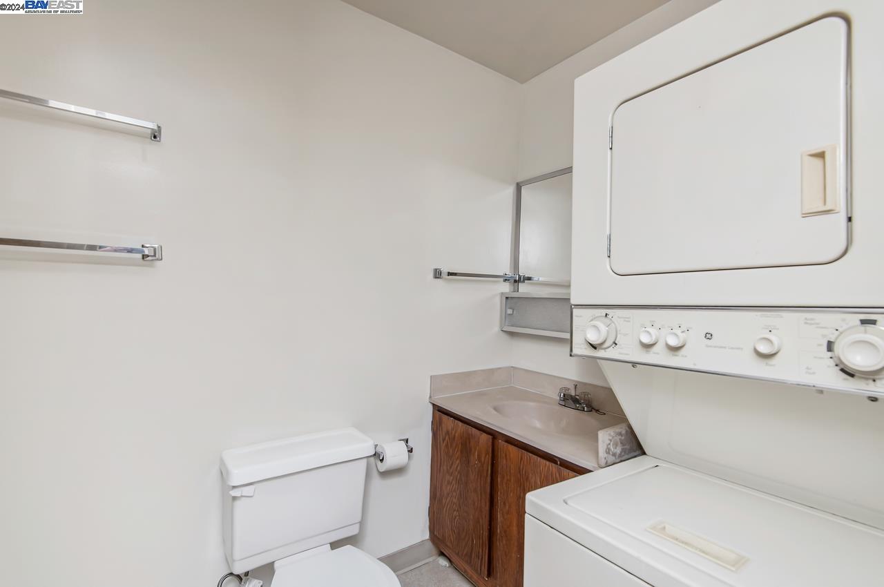 Detail Gallery Image 12 of 27 For 625 Madison St #201,  Oakland,  CA 94607 - 2 Beds | 2 Baths