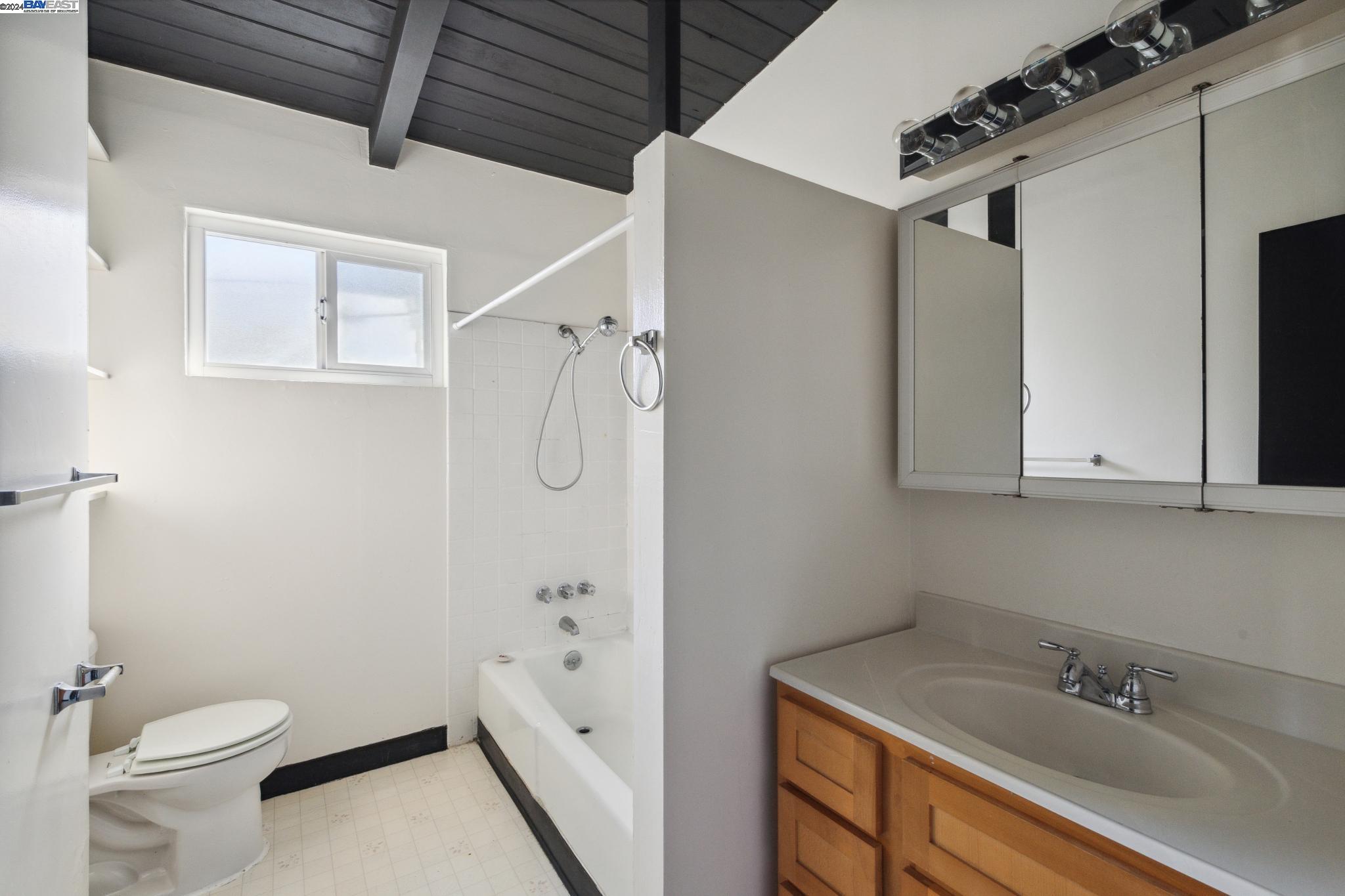 Detail Gallery Image 33 of 59 For 2238 Roosevelt Ave, Berkeley,  CA 94703 - – Beds | – Baths