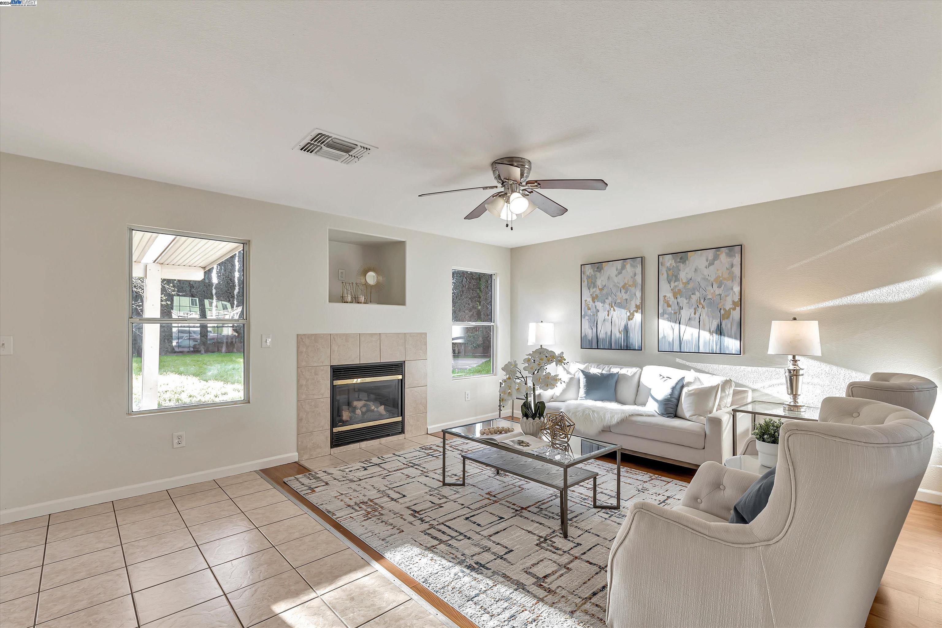 Detail Gallery Image 9 of 28 For 2212 Barnacle Ct, Stockton,  CA 95206 - 4 Beds | 2/1 Baths