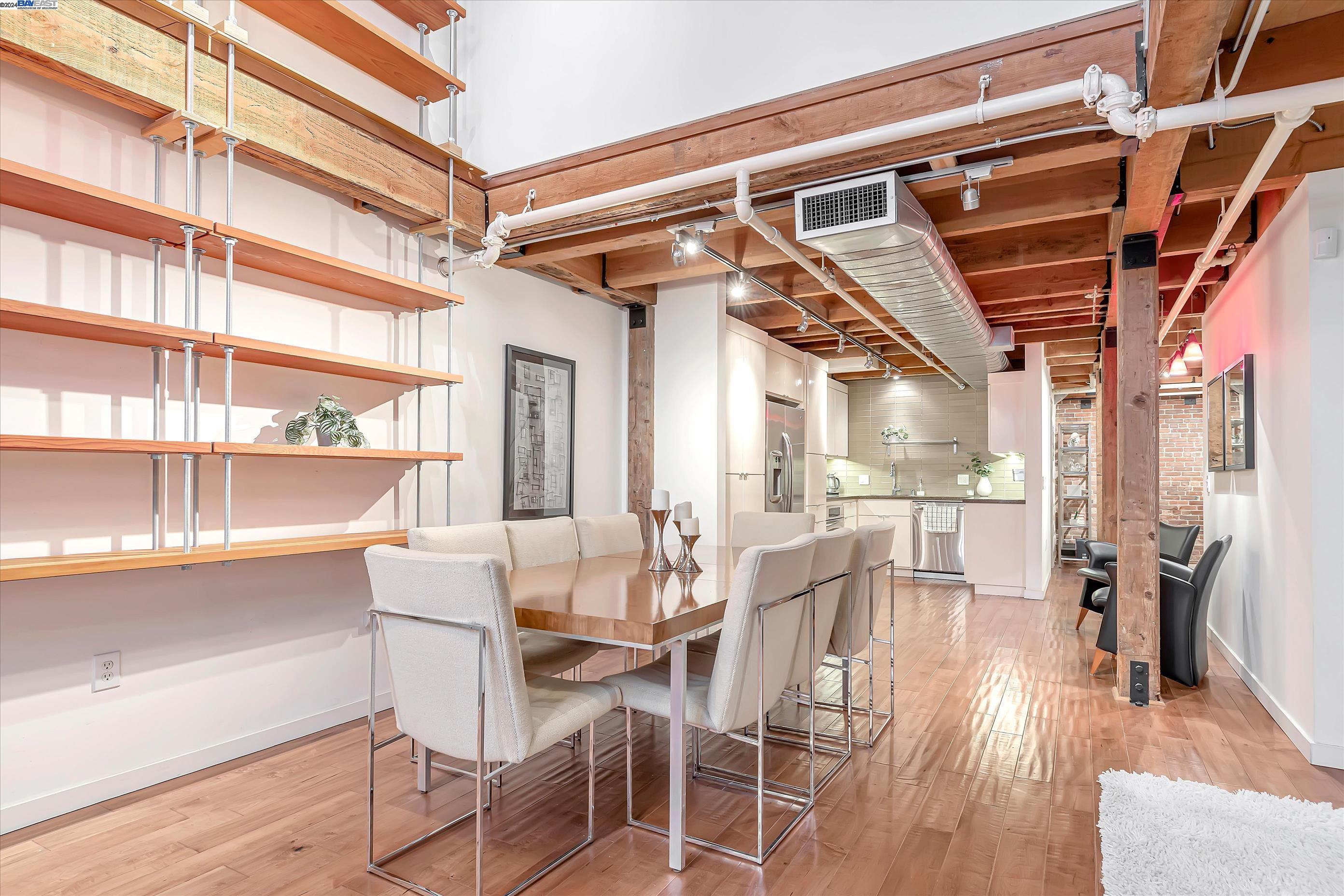 Detail Gallery Image 4 of 29 For 650 Delancey St #103,  San Francisco,  CA 94107 - 2 Beds | 2 Baths