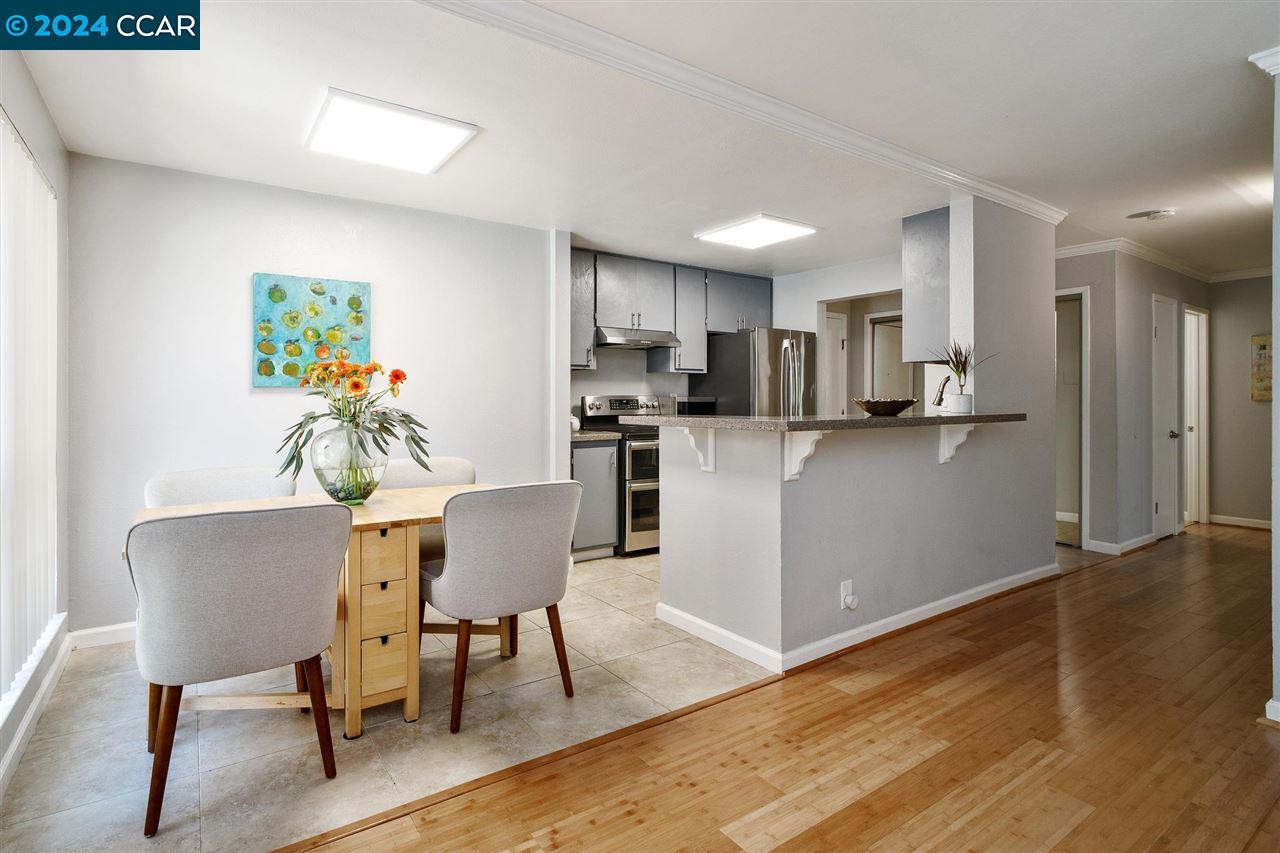 Detail Gallery Image 6 of 36 For 66 Fairmount Ave #219,  Oakland,  CA 94611 - 2 Beds | 2 Baths