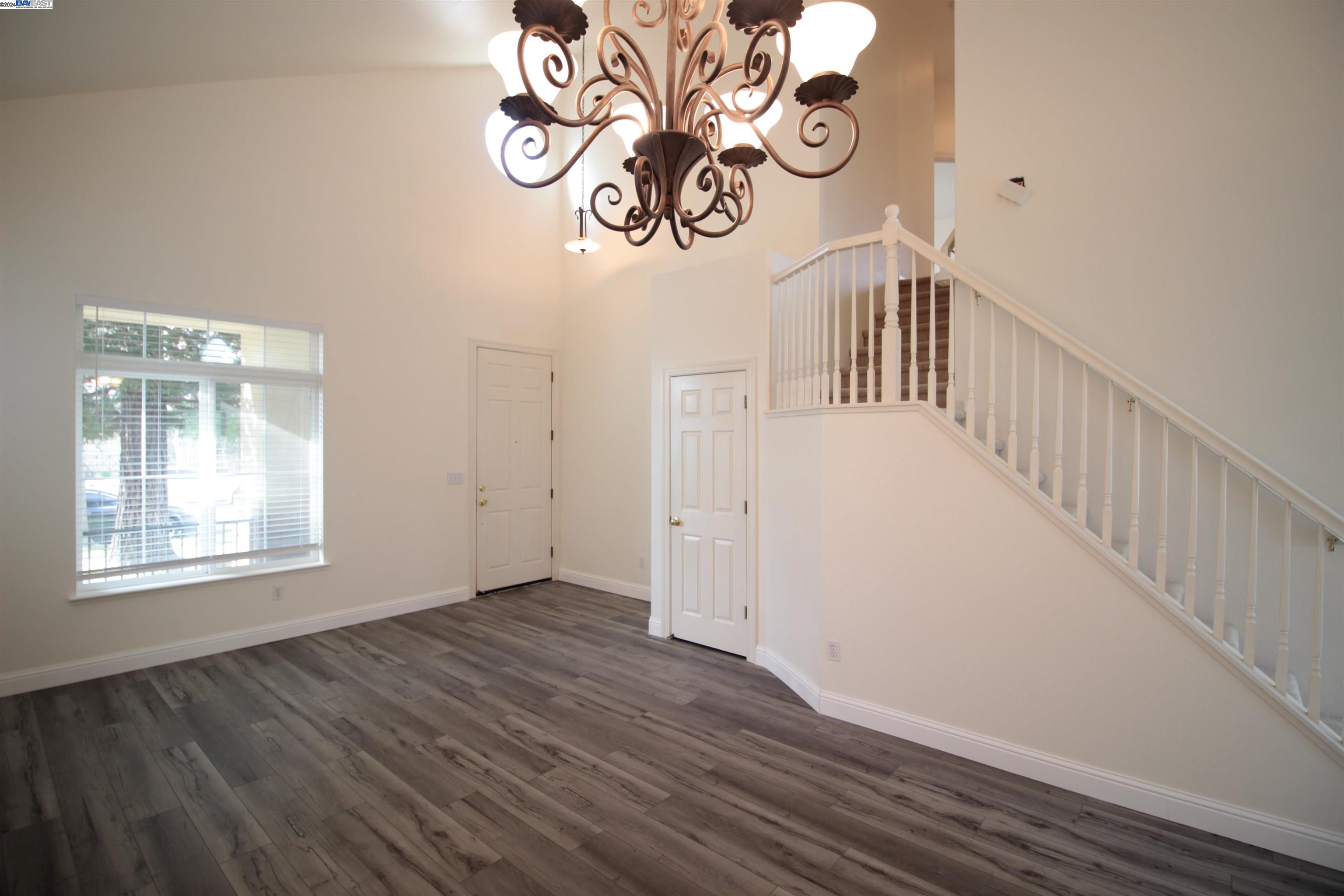 Detail Gallery Image 11 of 36 For 4618 Stern Dr, Merced,  CA 95348 - 4 Beds | 2/1 Baths