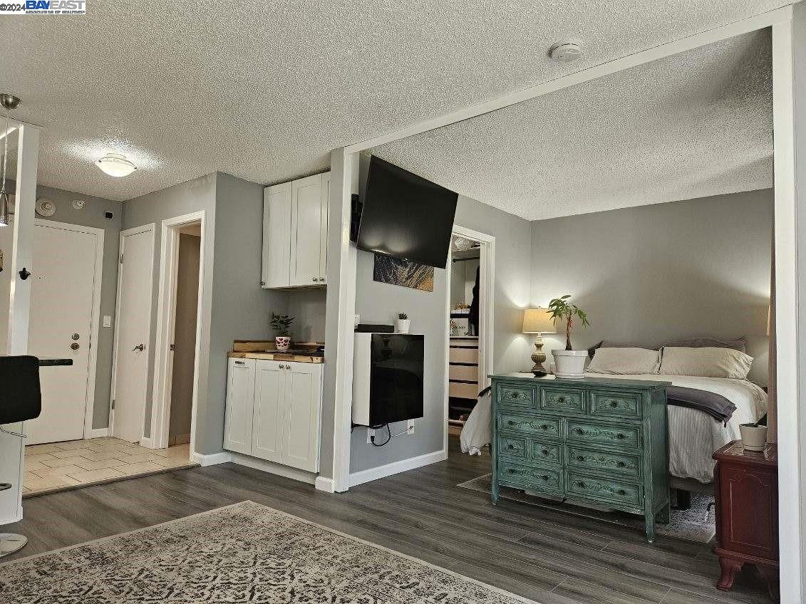 Detail Gallery Image 15 of 31 For 5 Admiral Drive #F 307,  Emeryville,  CA 94608-1553 - 0 Beds | 1 Baths