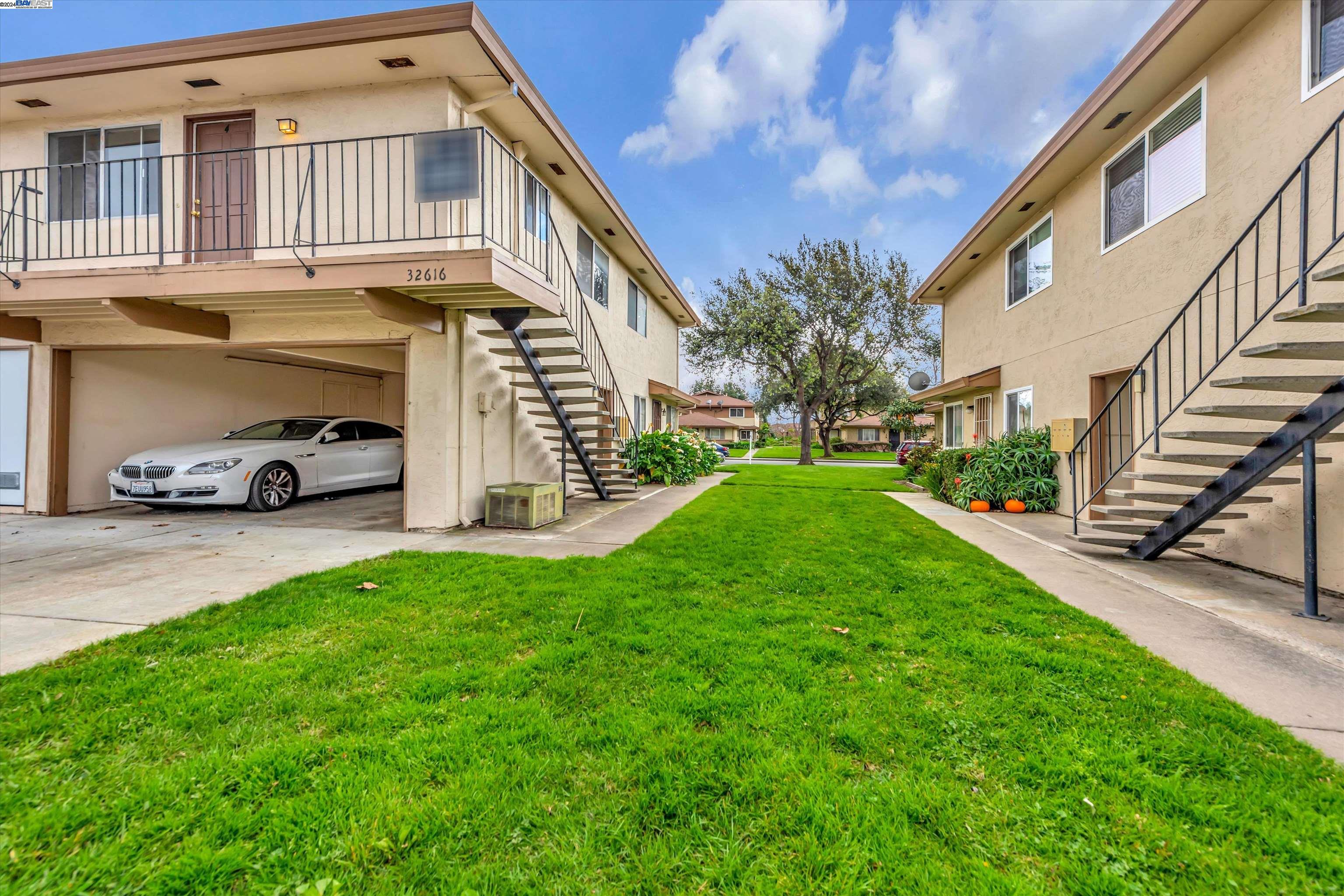 Detail Gallery Image 1 of 1 For 32616 Brenda Way #4,  Union City,  CA 94587 - 2 Beds | 1 Baths