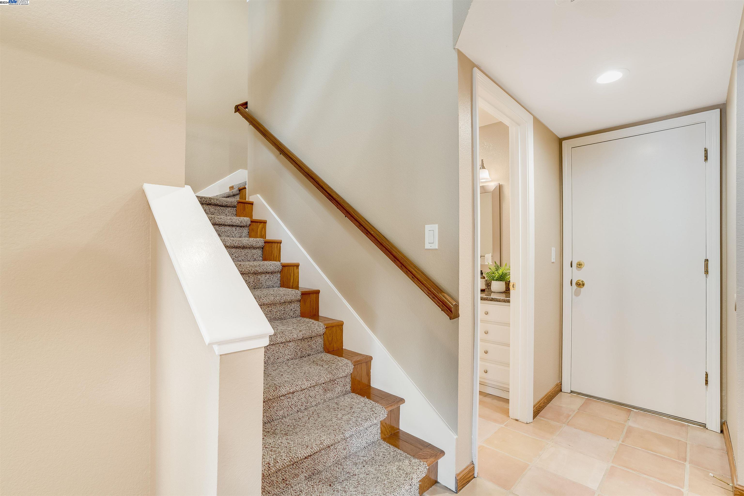 Detail Gallery Image 22 of 44 For 7435 Stonedale Dr, Pleasanton,  CA 94588 - 2 Beds | 2/1 Baths