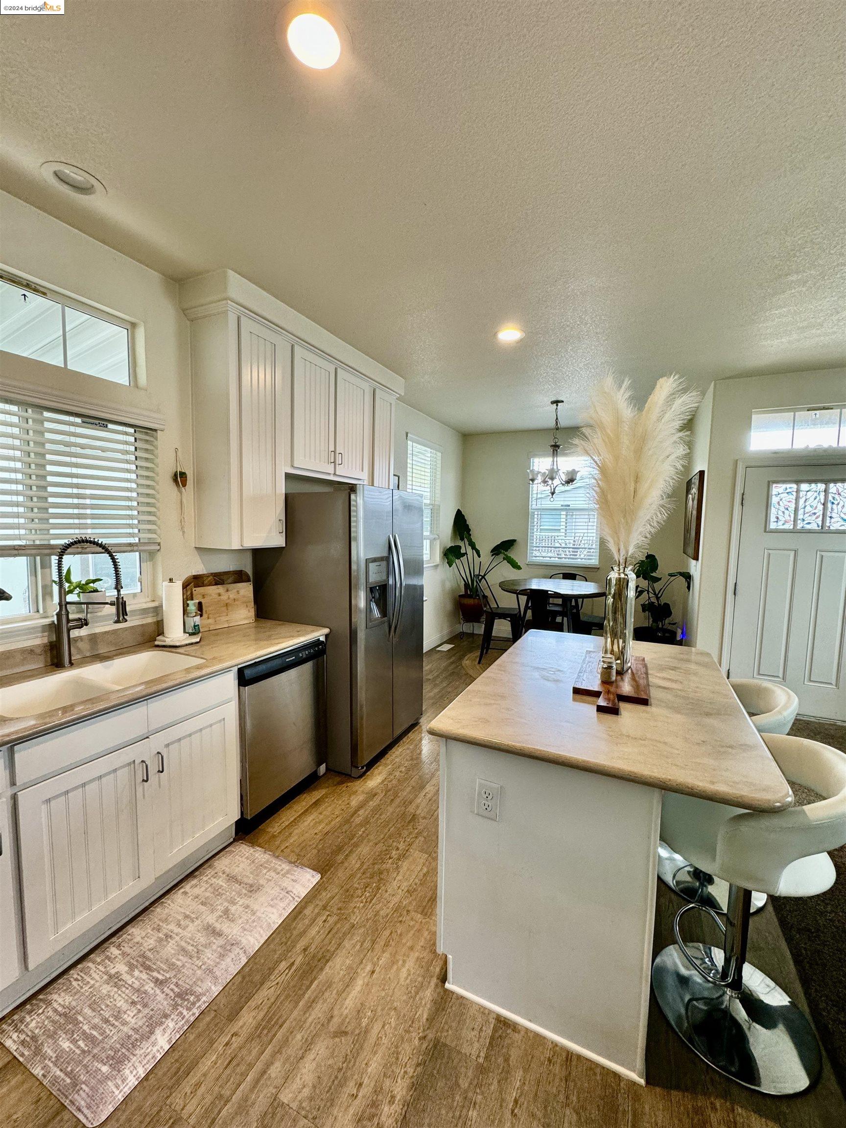 Detail Gallery Image 12 of 34 For 16711 Marsh Creek Rd #99,  Clayton,  CA 94517 - 3 Beds | 2 Baths