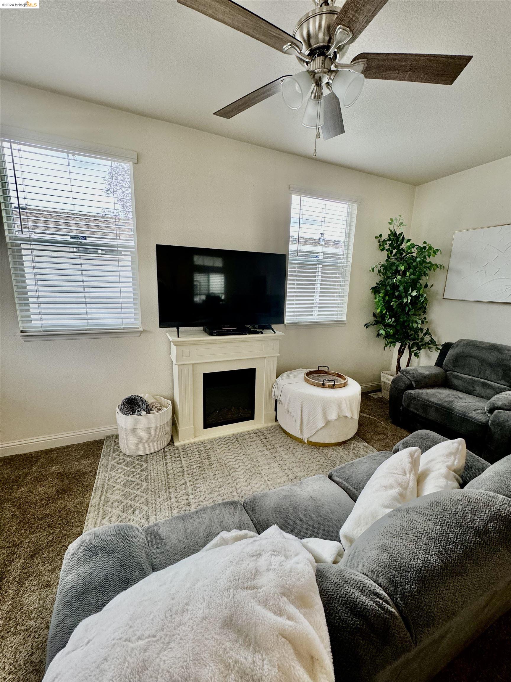 Detail Gallery Image 10 of 34 For 16711 Marsh Creek Rd #99,  Clayton,  CA 94517 - 3 Beds | 2 Baths