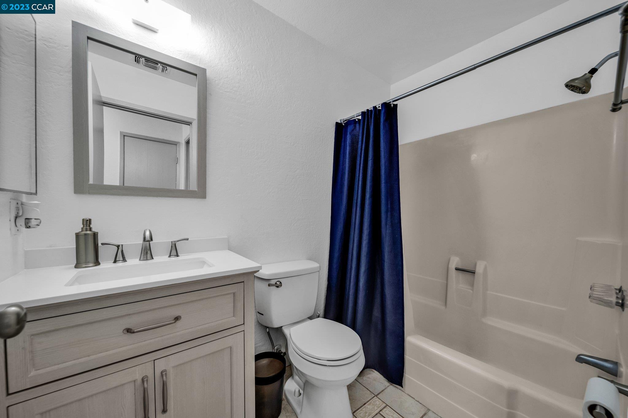 Detail Gallery Image 18 of 26 For 2542 Pemberton Ct, Stockton,  CA 95210 - 3 Beds | 2 Baths