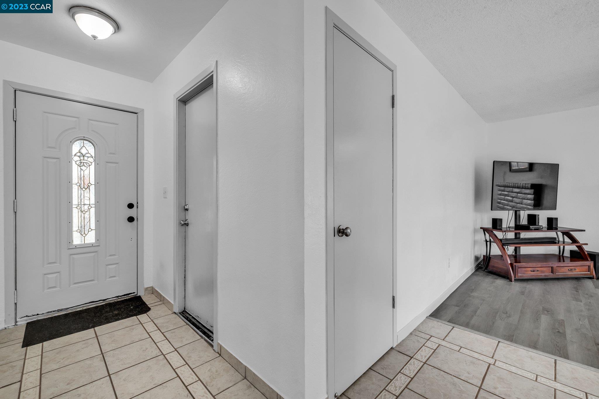 Detail Gallery Image 6 of 26 For 2542 Pemberton Ct, Stockton,  CA 95210 - 3 Beds | 2 Baths