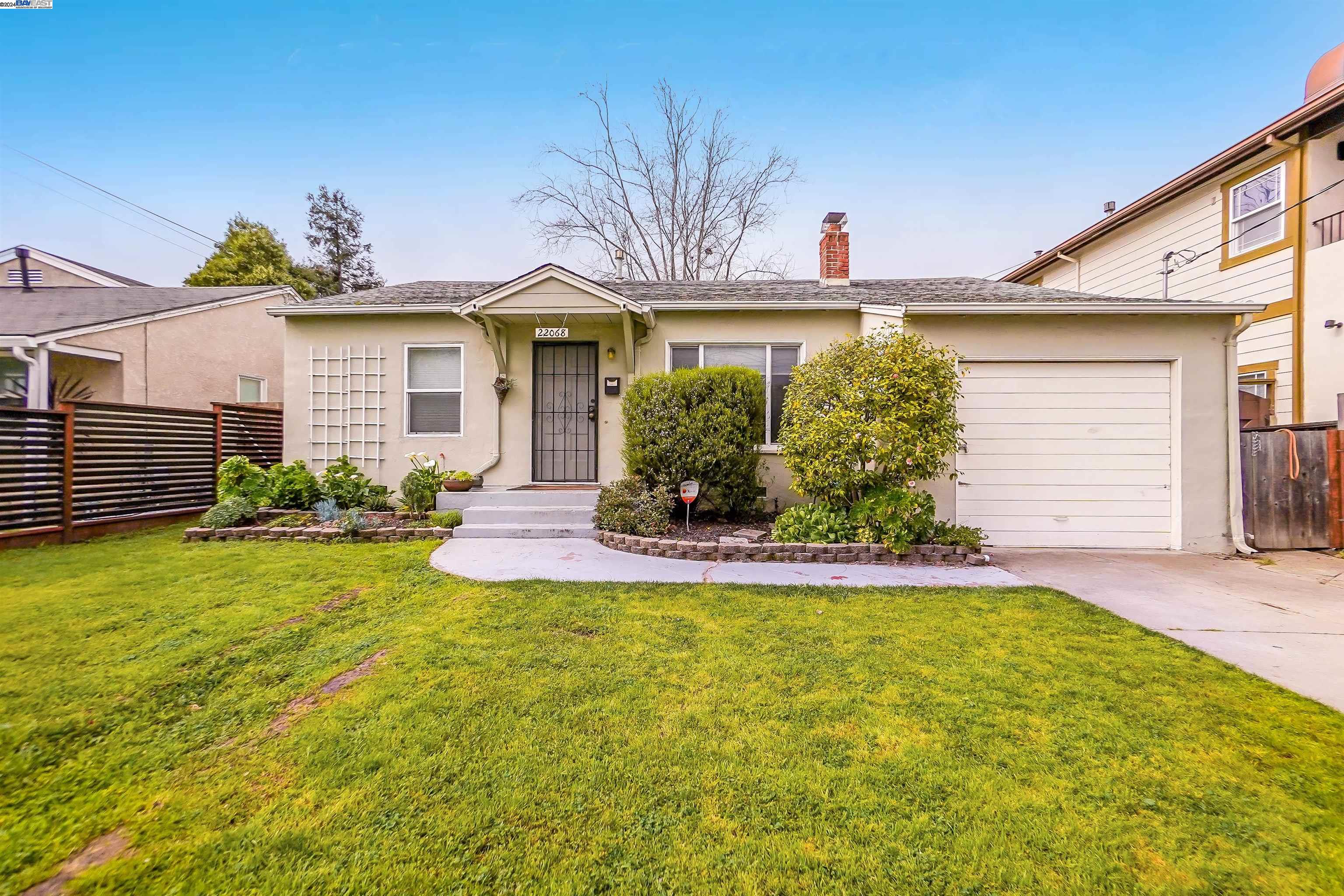 Detail Gallery Image 1 of 1 For 22068 Cameron St, Castro Valley,  CA 94546 - 3 Beds | 1 Baths