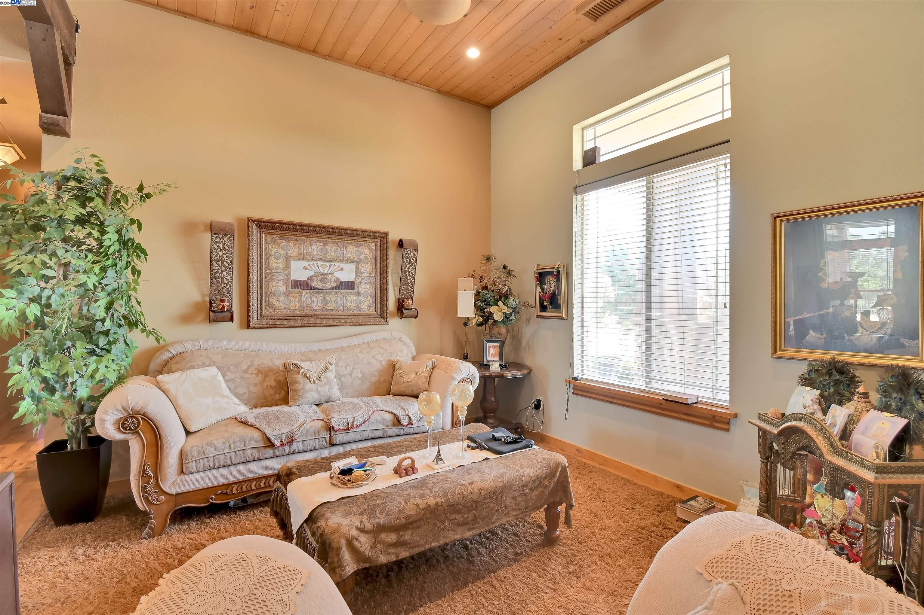 Detail Gallery Image 11 of 54 For 5421 Walnut Dr, Williams,  CA 95987 - 4 Beds | 3/1 Baths