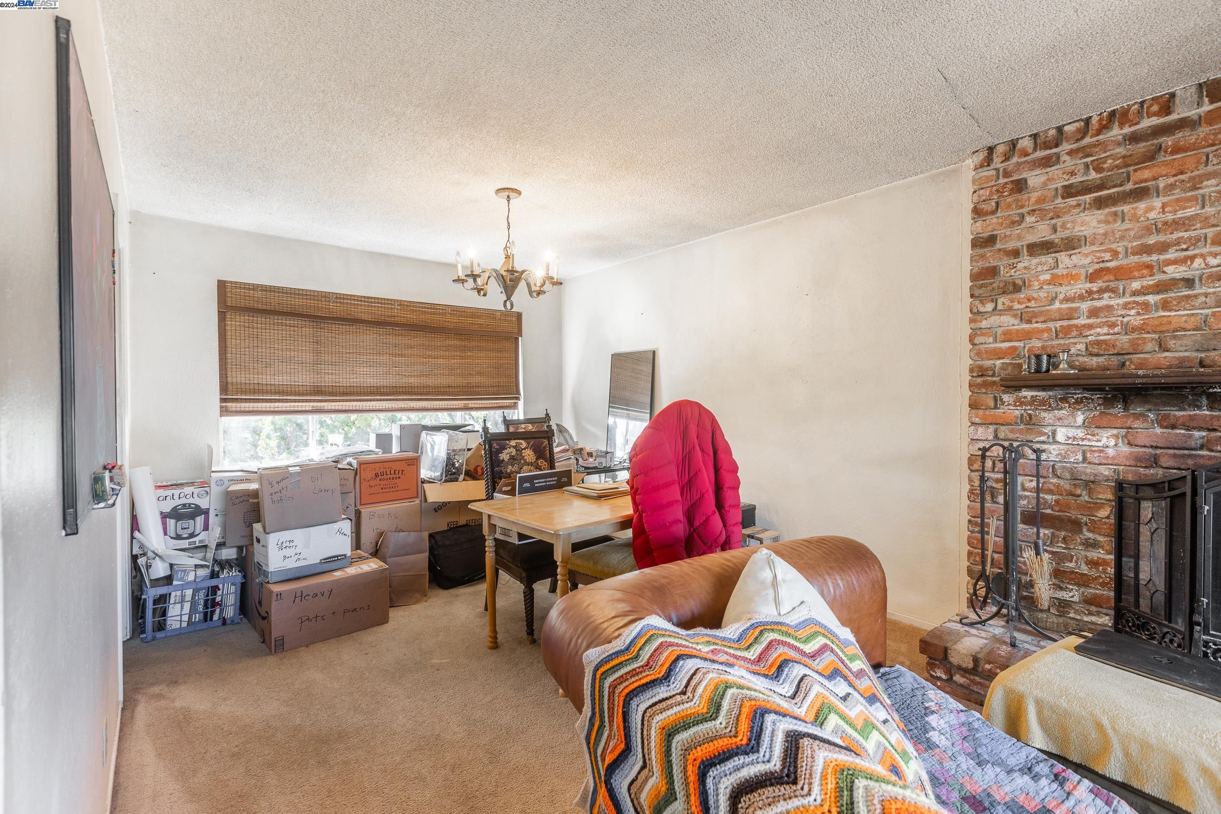 Detail Gallery Image 14 of 23 For 1965 Ascot Dr #6,  Moraga,  CA 94556 - 3 Beds | 2 Baths