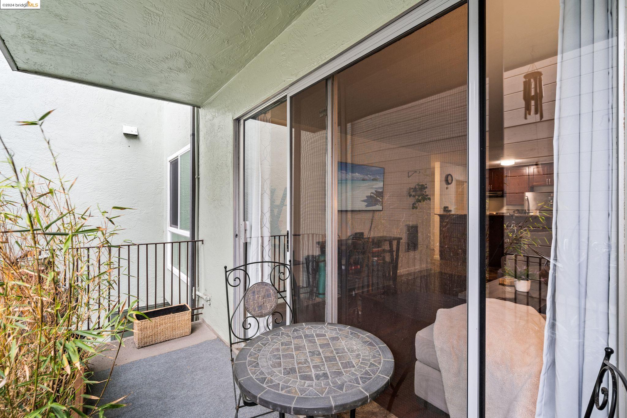 Detail Gallery Image 15 of 15 For 199 Montecito Ave #106,  Oakland,  CA 94610 - 1 Beds | 1 Baths