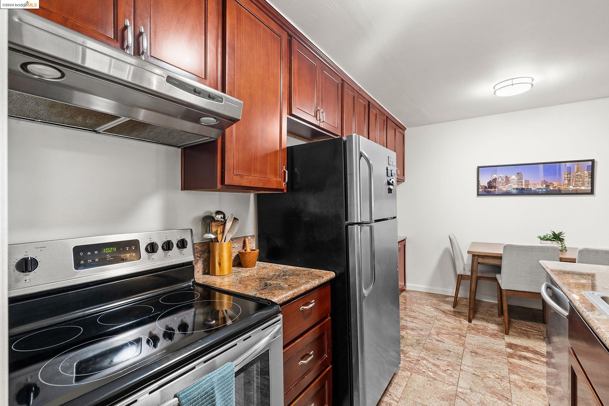 Detail Gallery Image 6 of 15 For 199 Montecito Ave #106,  Oakland,  CA 94610 - 1 Beds | 1 Baths