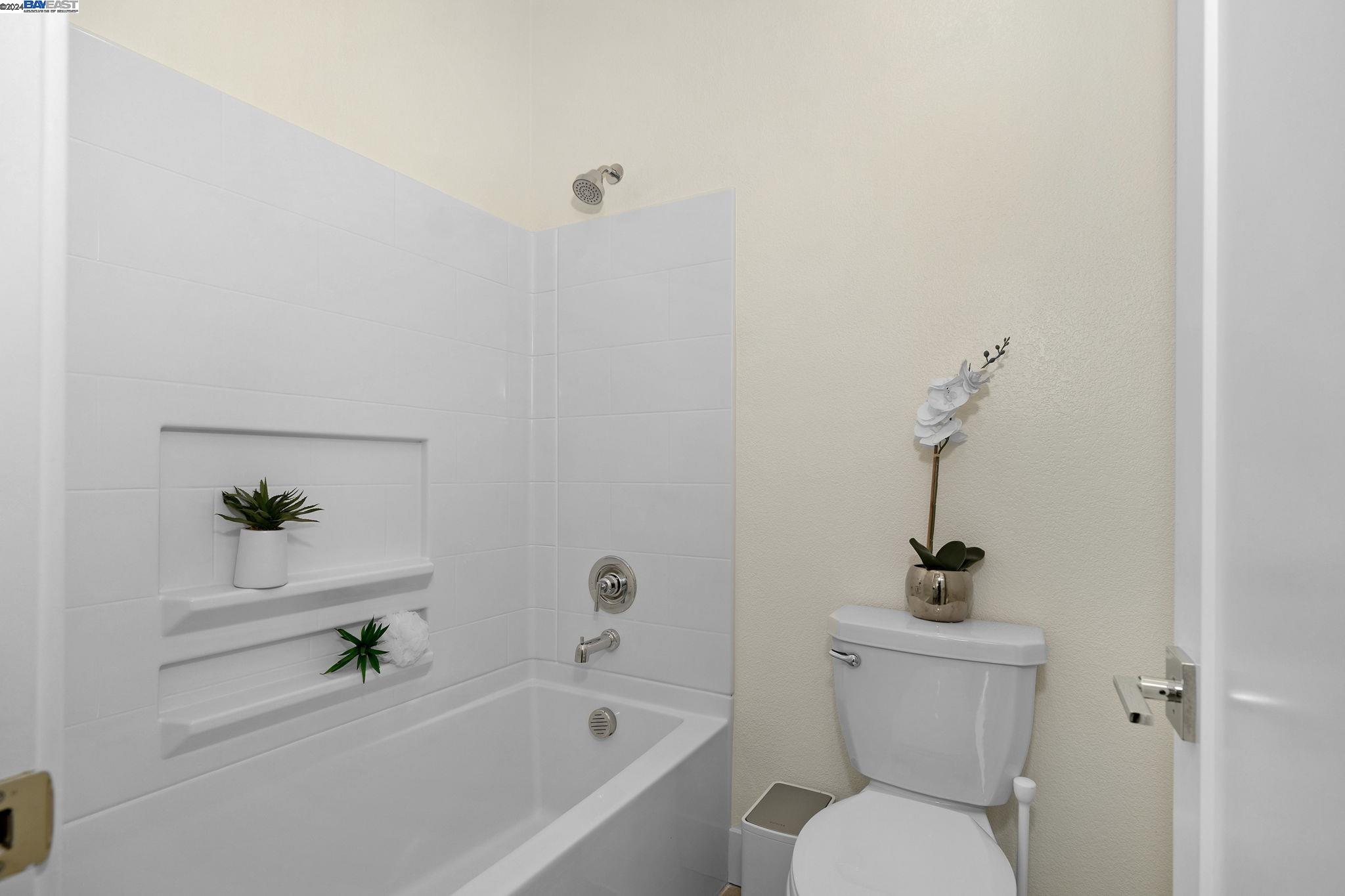 Detail Gallery Image 27 of 38 For 55101 via Vicenza, San Ramon,  CA 94583 - 4 Beds | 3/1 Baths