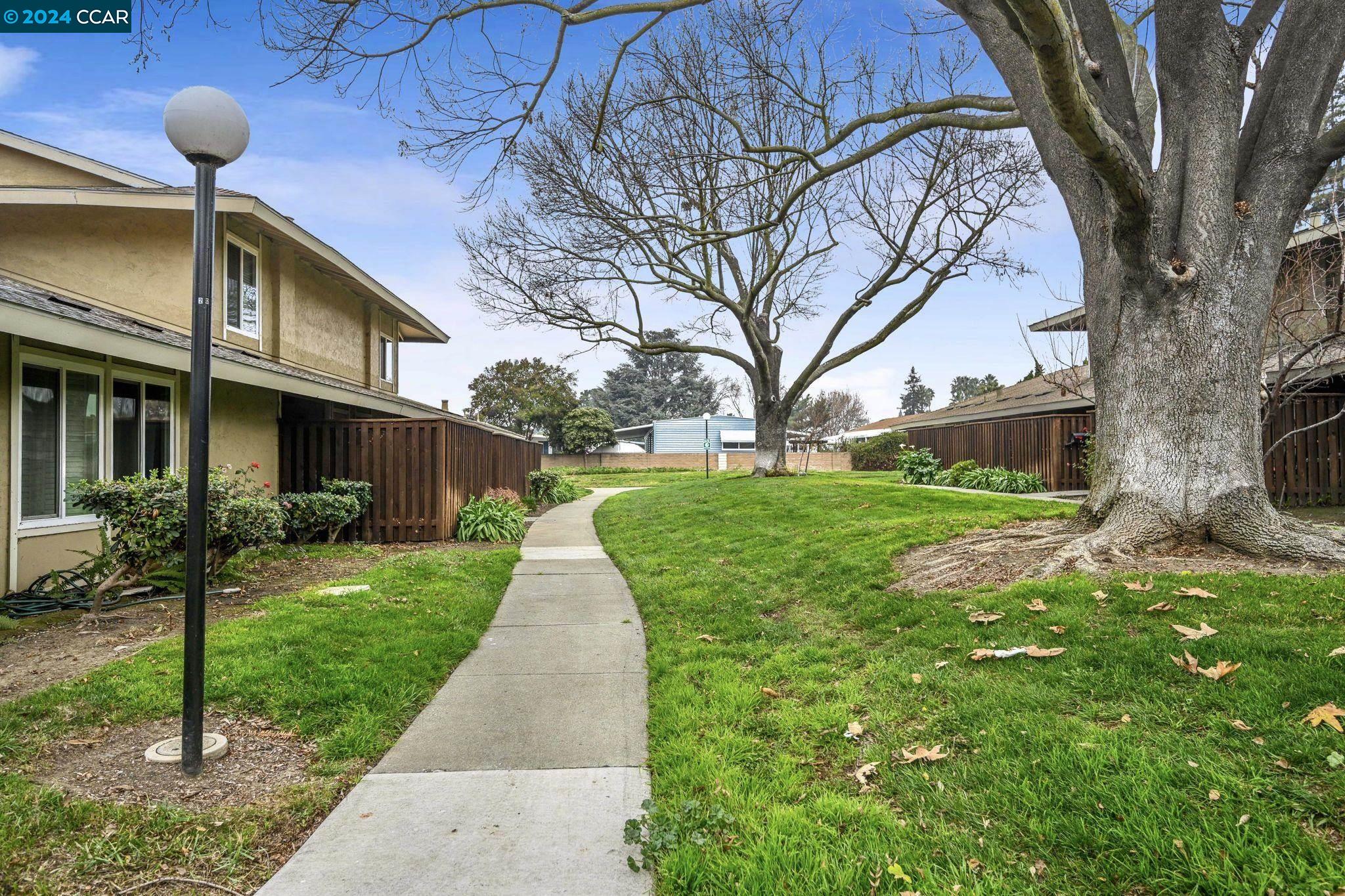 MLS: 41051564 Condo For Sale