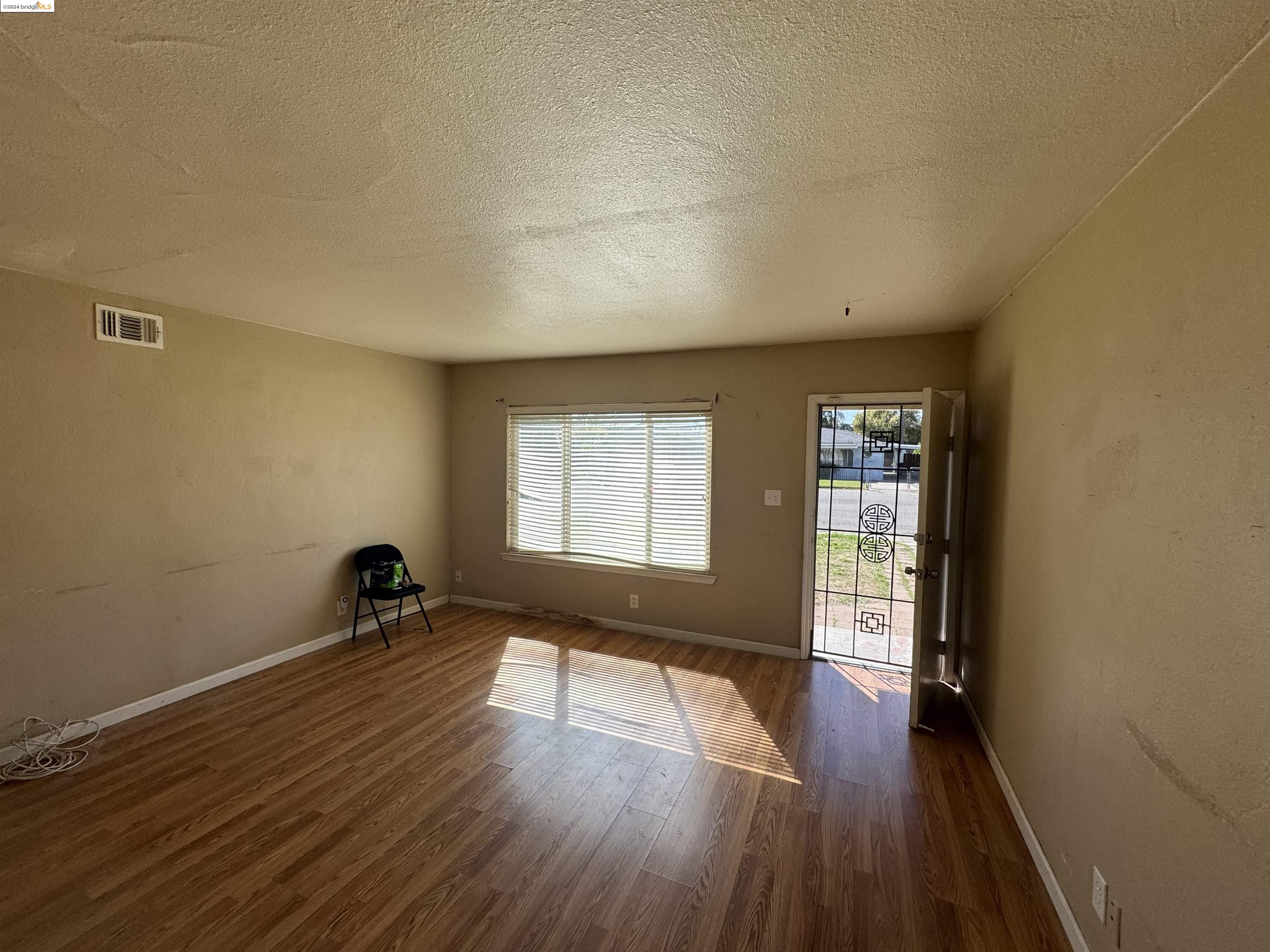 Detail Gallery Image 25 of 25 For 3904 Fell Street, Sacramento,  CA 95838 - 2 Beds | 1 Baths