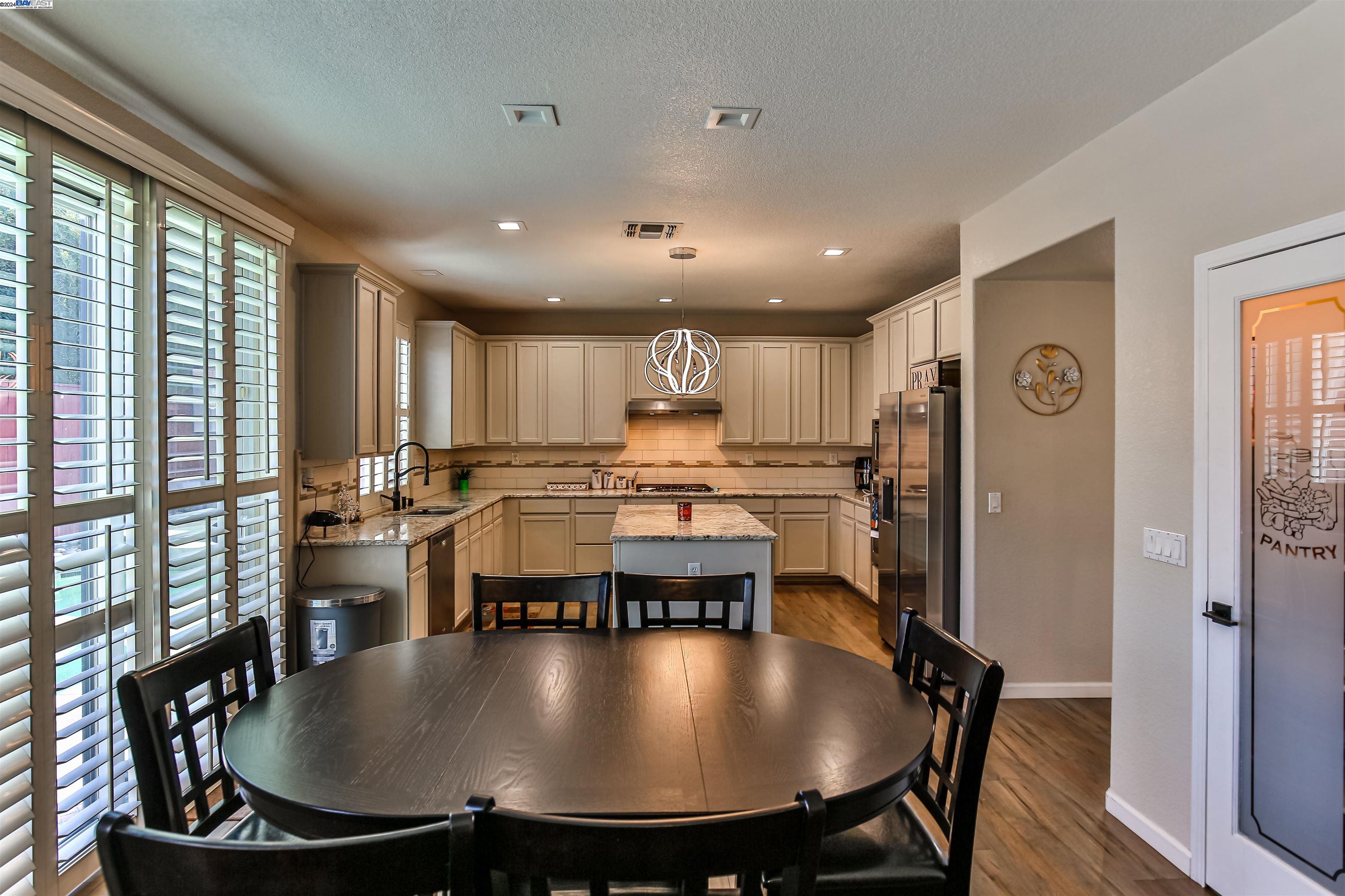 Detail Gallery Image 22 of 60 For 4108 Alexandria Ct, Modesto,  CA 95356 - 4 Beds | 2/1 Baths