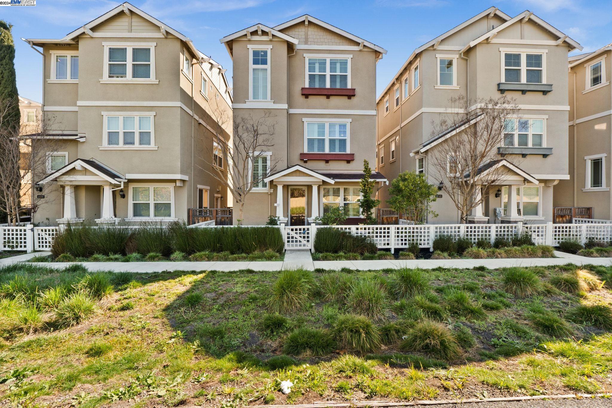 Detail Gallery Image 1 of 1 For 2737 Pismo Ter, Fremont,  CA 94538 - 4 Beds | 2/2 Baths