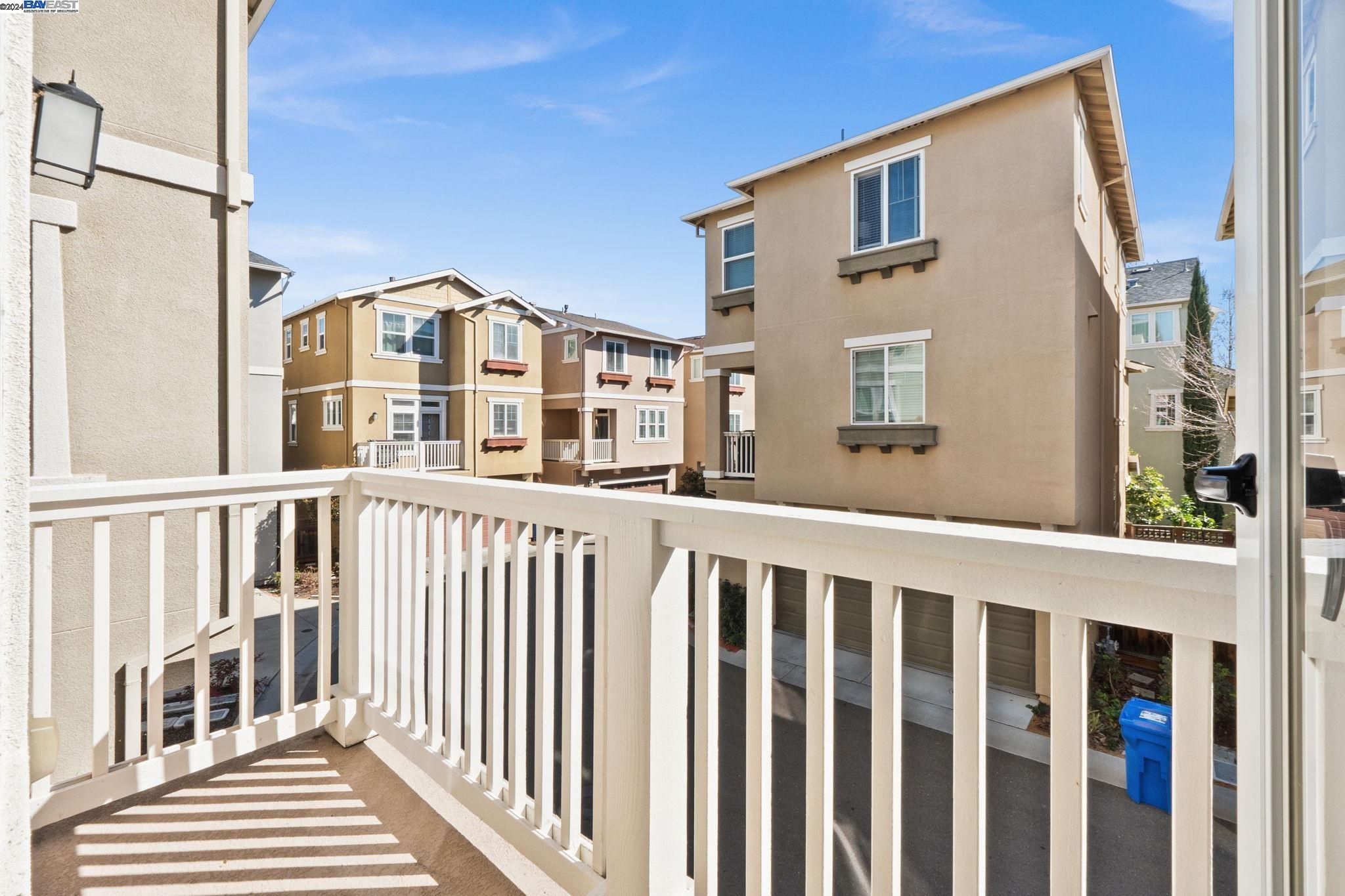 Detail Gallery Image 21 of 44 For 2737 Pismo Ter, Fremont,  CA 94538 - 4 Beds | 2/2 Baths