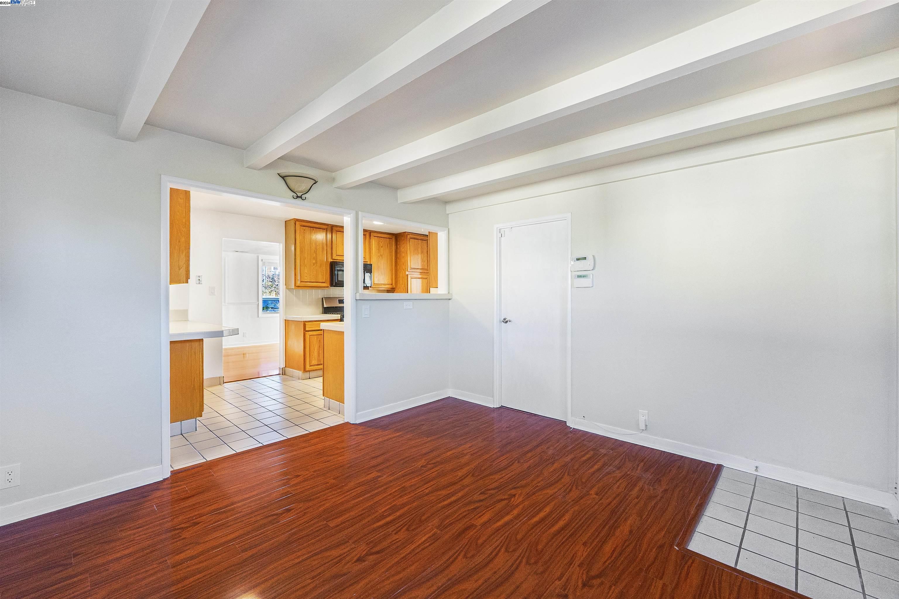Detail Gallery Image 9 of 33 For 145 Bradford Dr, Sunnyvale,  CA 94089 - 4 Beds | 2 Baths