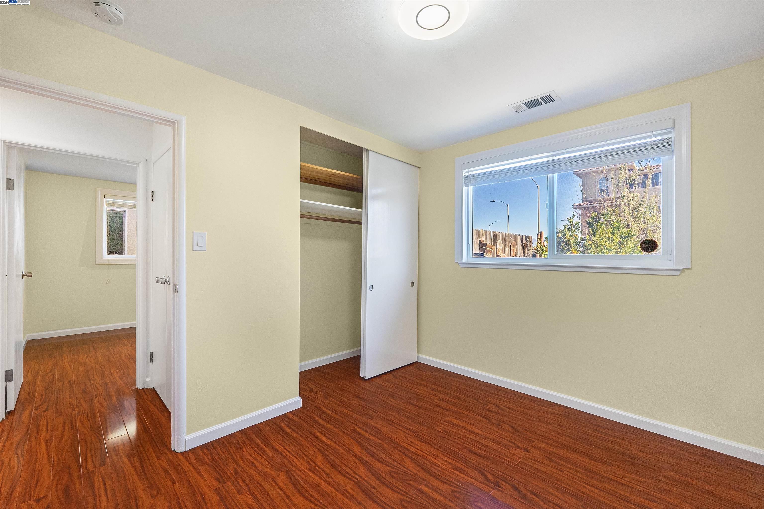Detail Gallery Image 15 of 33 For 145 Bradford Dr, Sunnyvale,  CA 94089 - 4 Beds | 2 Baths