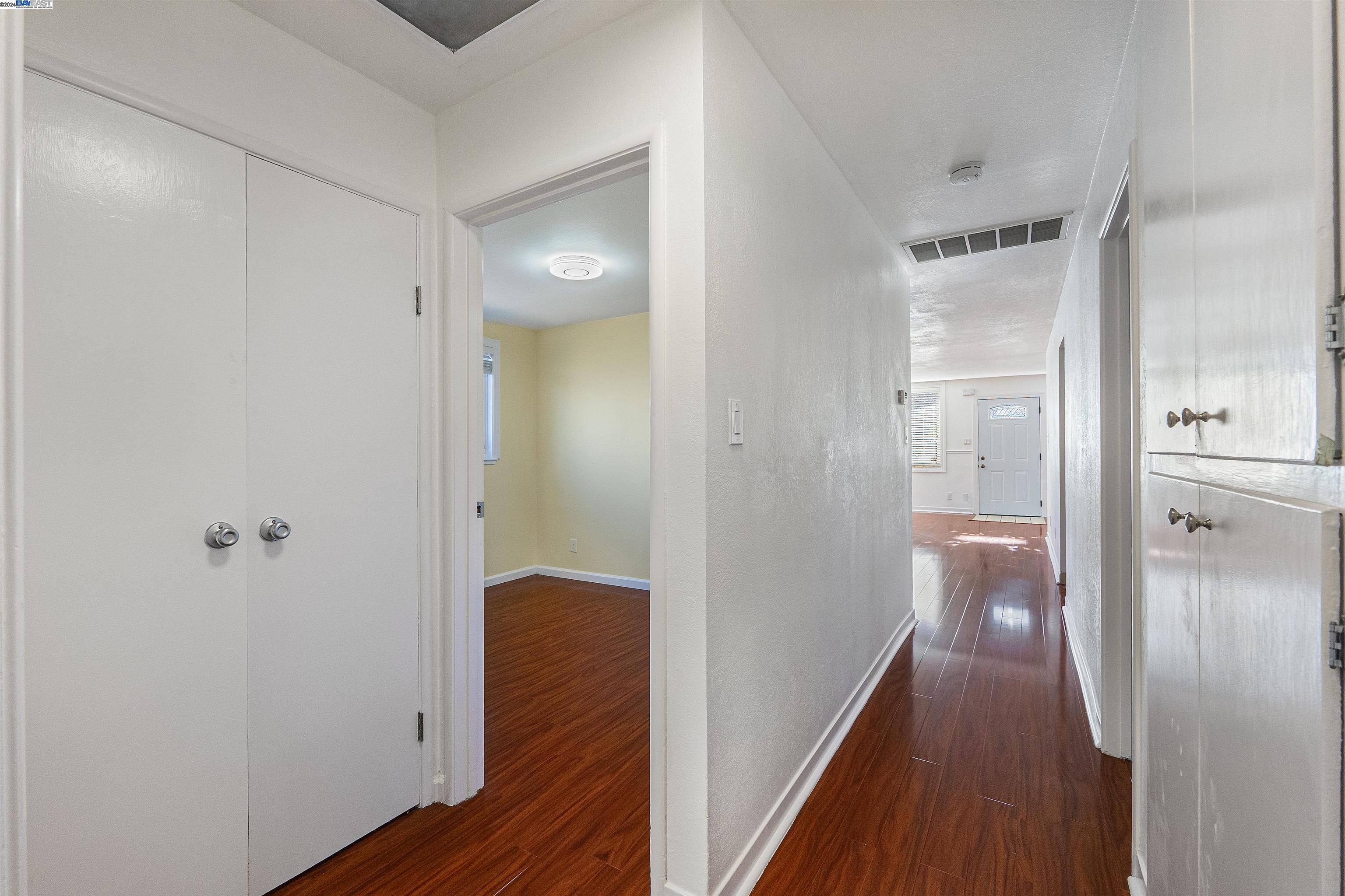 Detail Gallery Image 18 of 33 For 145 Bradford Dr, Sunnyvale,  CA 94089 - 4 Beds | 2 Baths