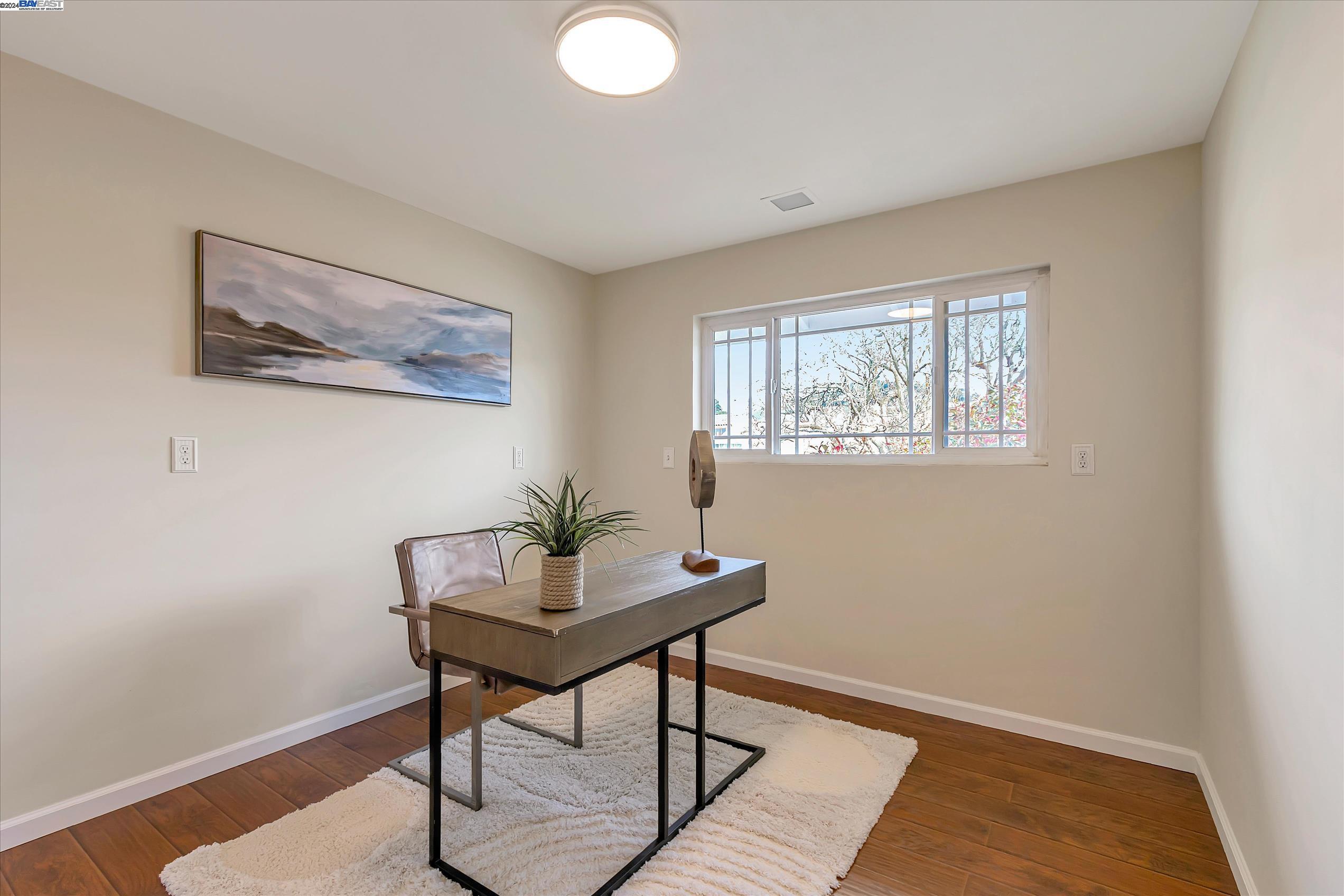 Detail Gallery Image 32 of 51 For 2700 Ocean Ave, San Francisco,  CA 94132 - 7 Beds | 4/1 Baths