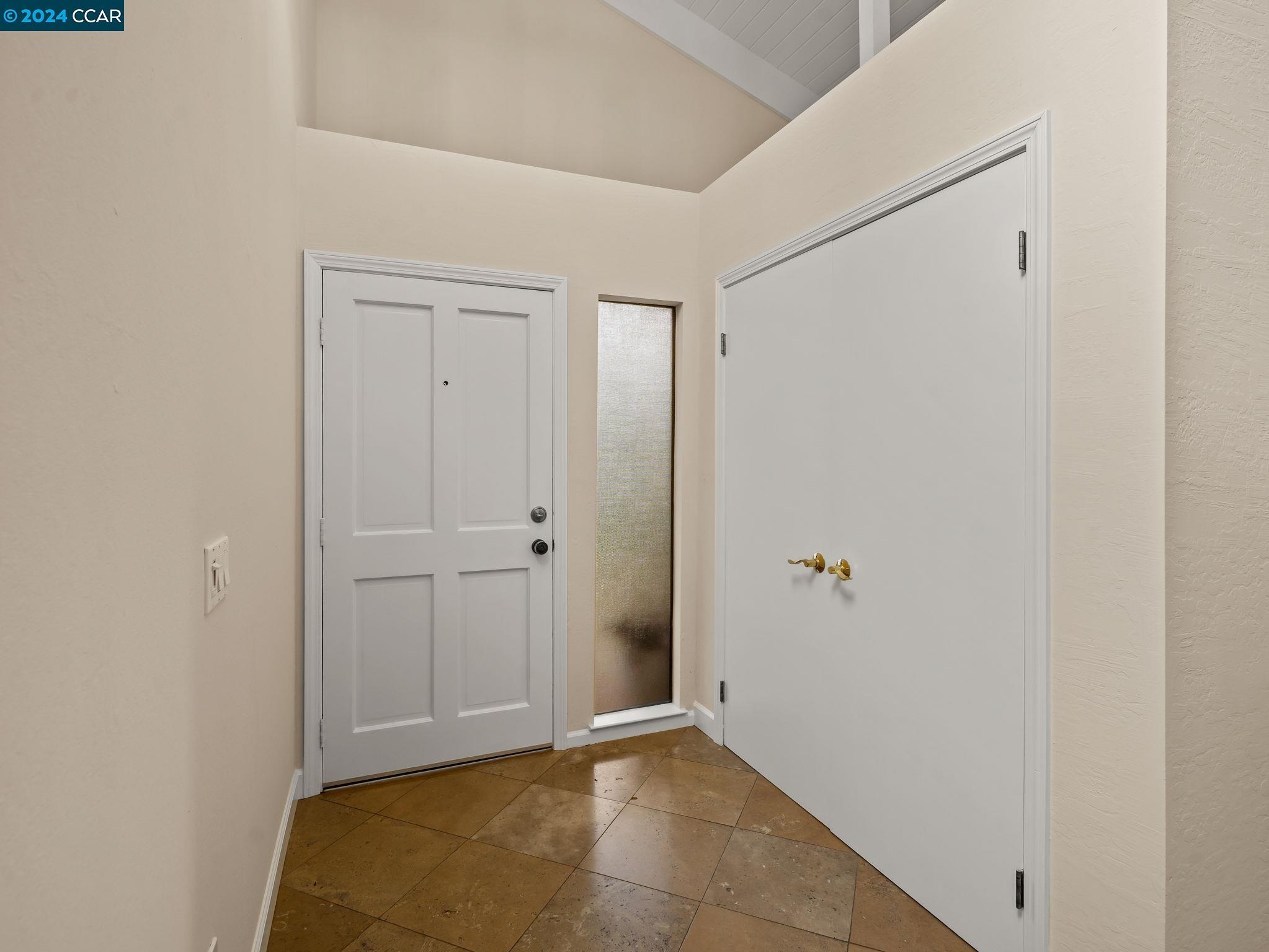 Detail Gallery Image 5 of 26 For 421 Sycamore Hill Drive, Danville,  CA 94526 - 2 Beds | 2 Baths