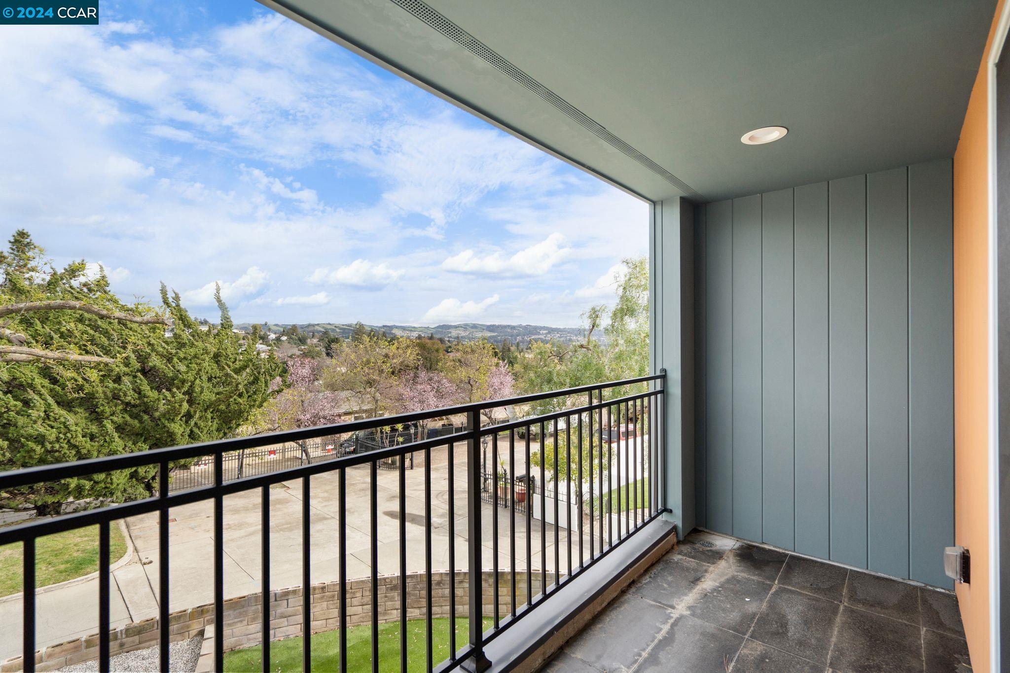 Detail Gallery Image 50 of 60 For 4628 Gordon Rd, Castro Valley,  CA 94546 - 4 Beds | 4/1 Baths