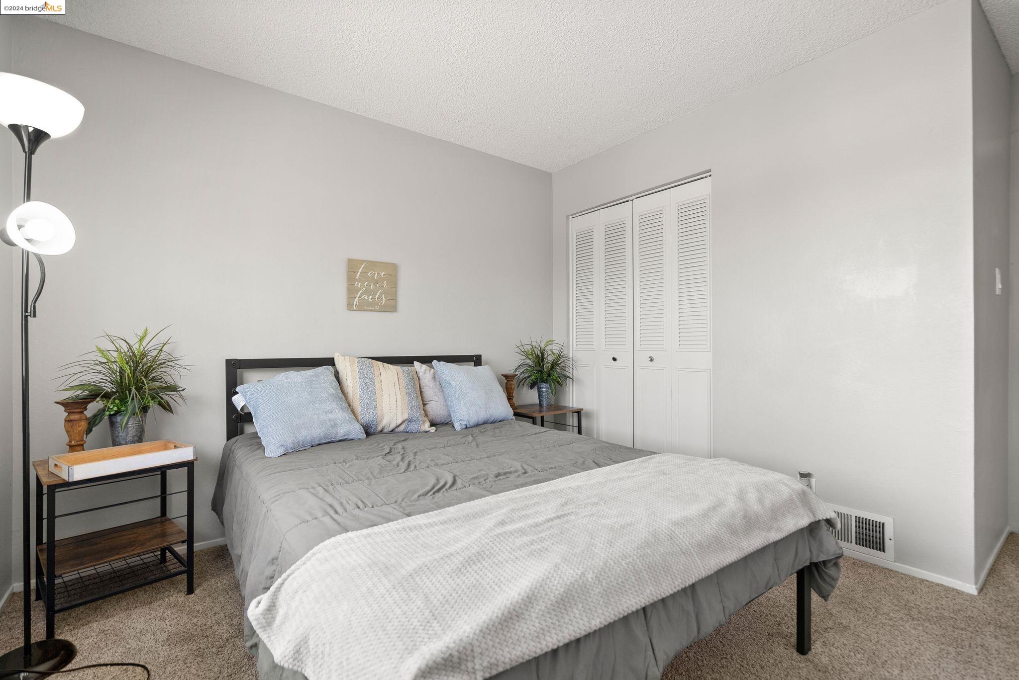 Detail Gallery Image 24 of 29 For 1956 Southwood Dr #3,  Vacaville,  CA 95687 - 2 Beds | 1 Baths