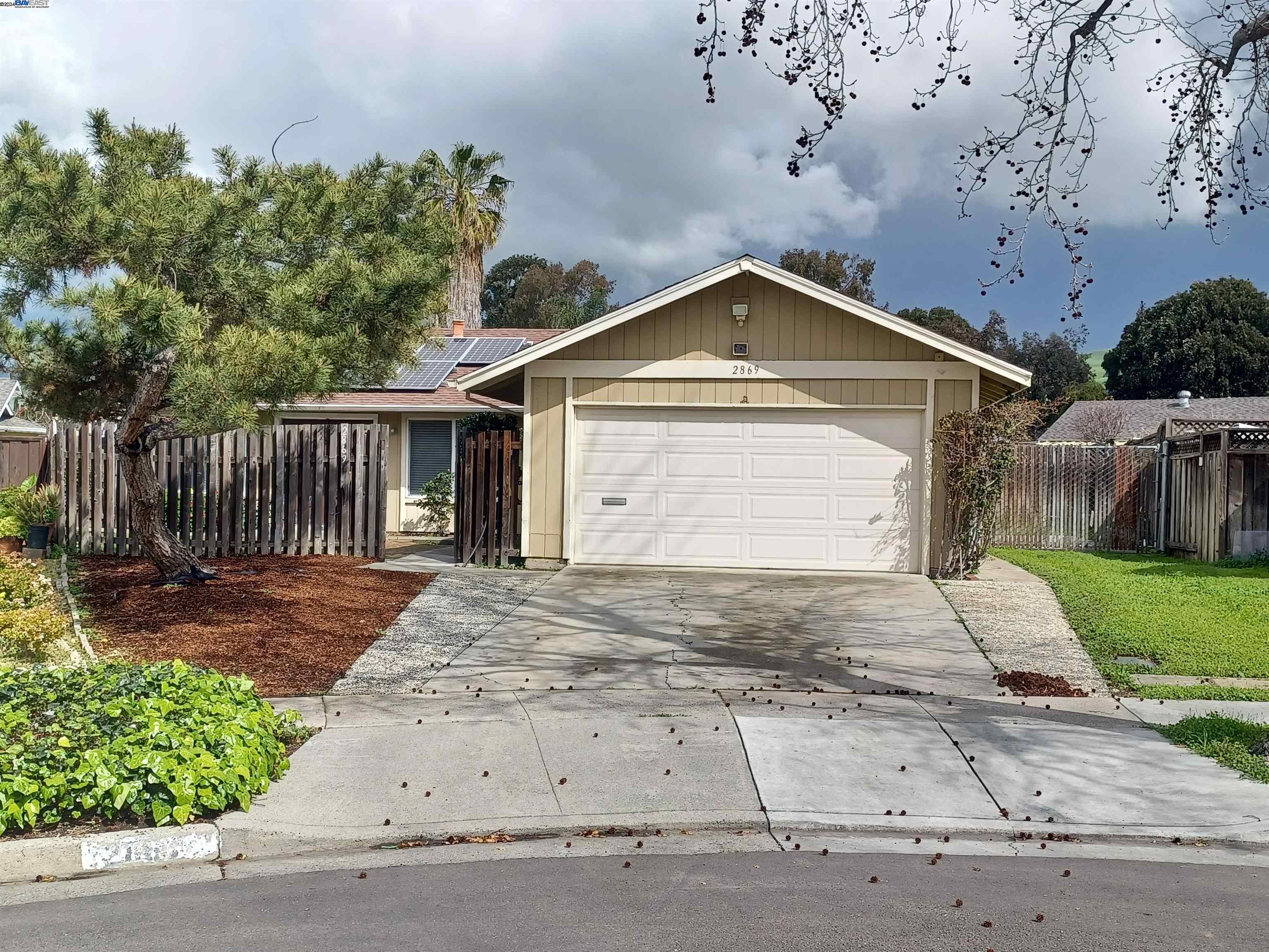 Detail Gallery Image 1 of 1 For 2869 Donizetti Ct, San Jose,  CA 95132 - 4 Beds | 1/1 Baths