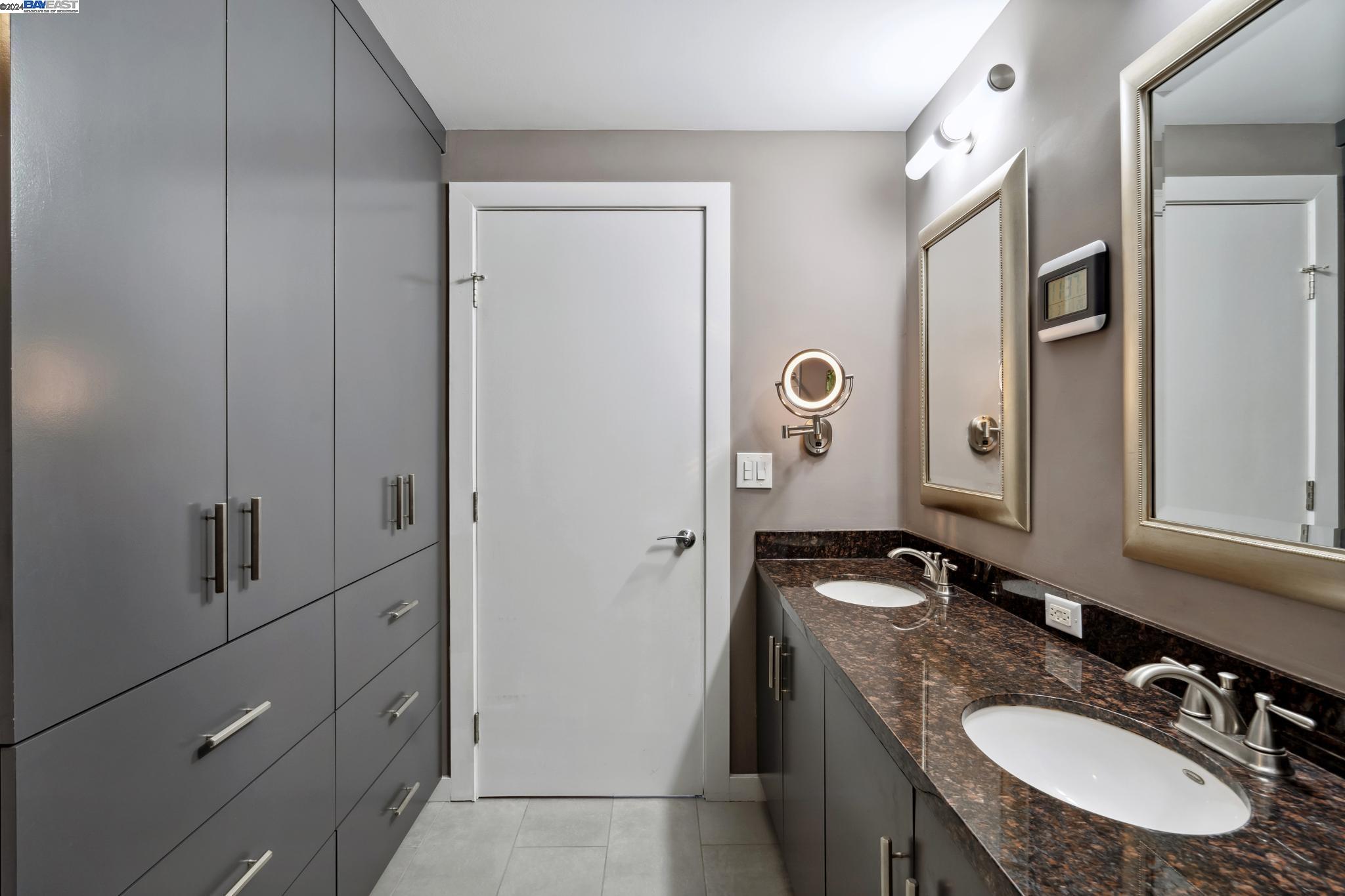 Detail Gallery Image 17 of 44 For 222 Broadway #1313,  Oakland,  CA 94607 - 2 Beds | 2 Baths