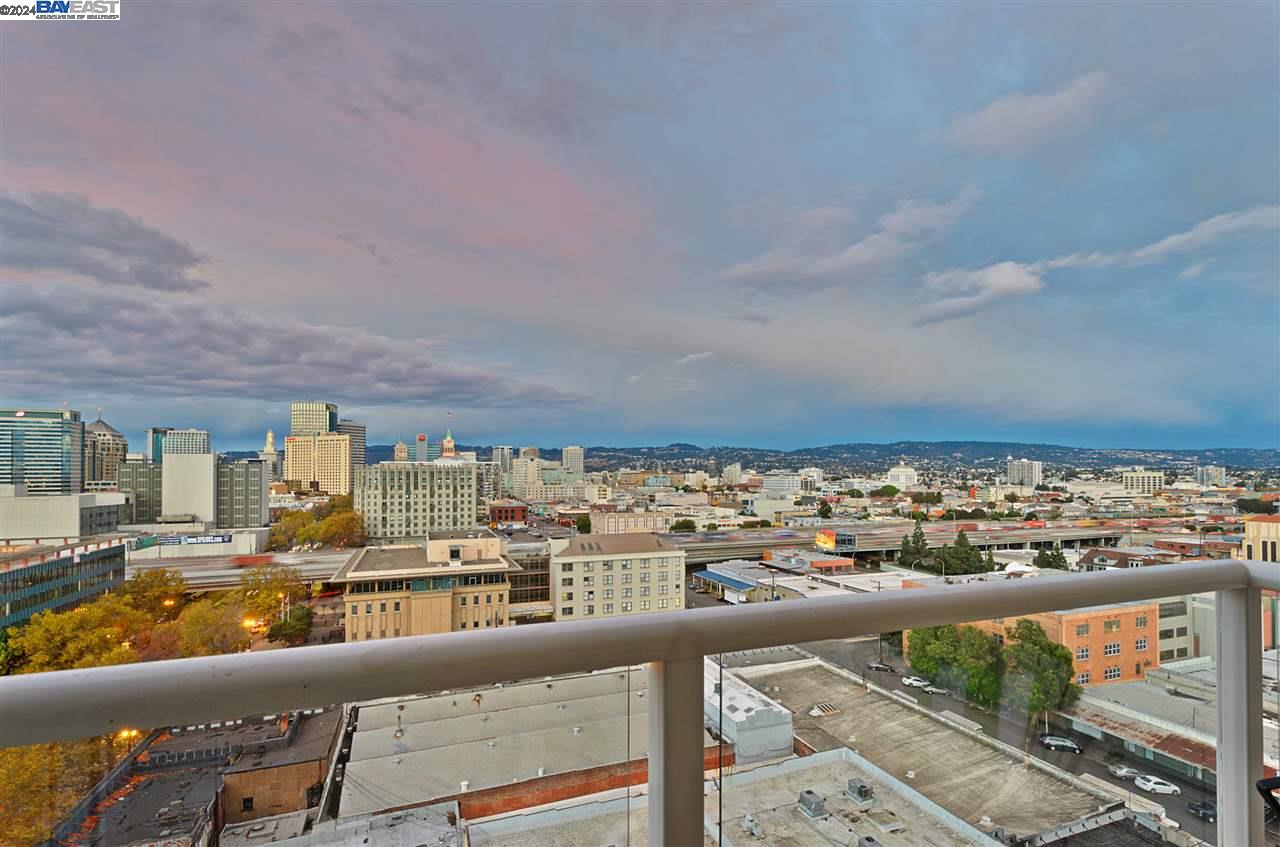 Detail Gallery Image 24 of 44 For 222 Broadway #1313,  Oakland,  CA 94607 - 2 Beds | 2 Baths