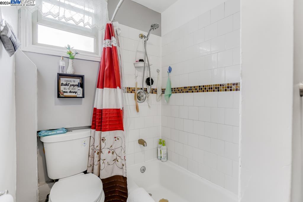 Detail Gallery Image 26 of 37 For 604 27th St, Richmond,  CA 94804 - 3 Beds | 2 Baths