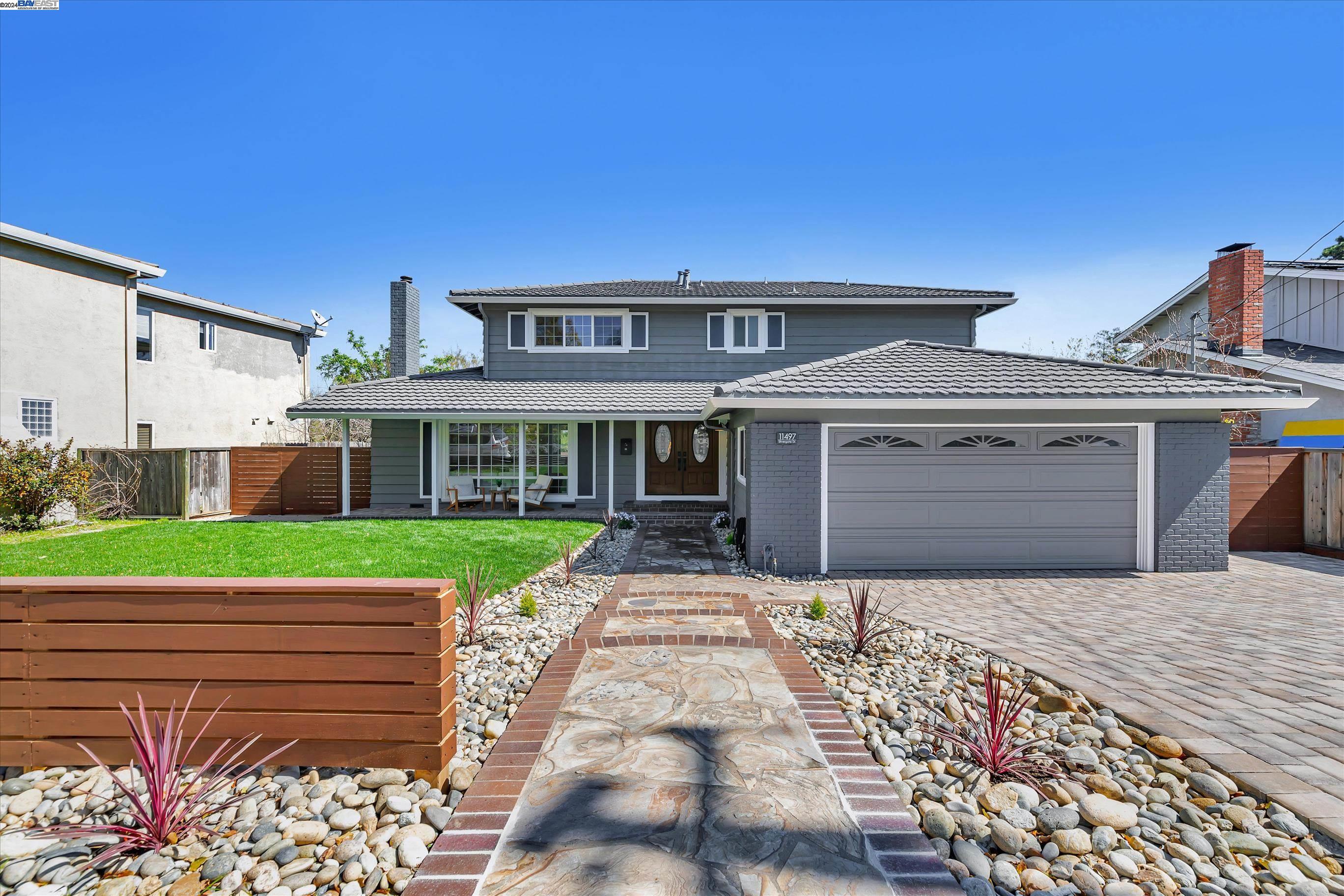 Detail Gallery Image 1 of 1 For 11497 Silvergate Dr, Dublin,  CA 94568 - 4 Beds | 3 Baths