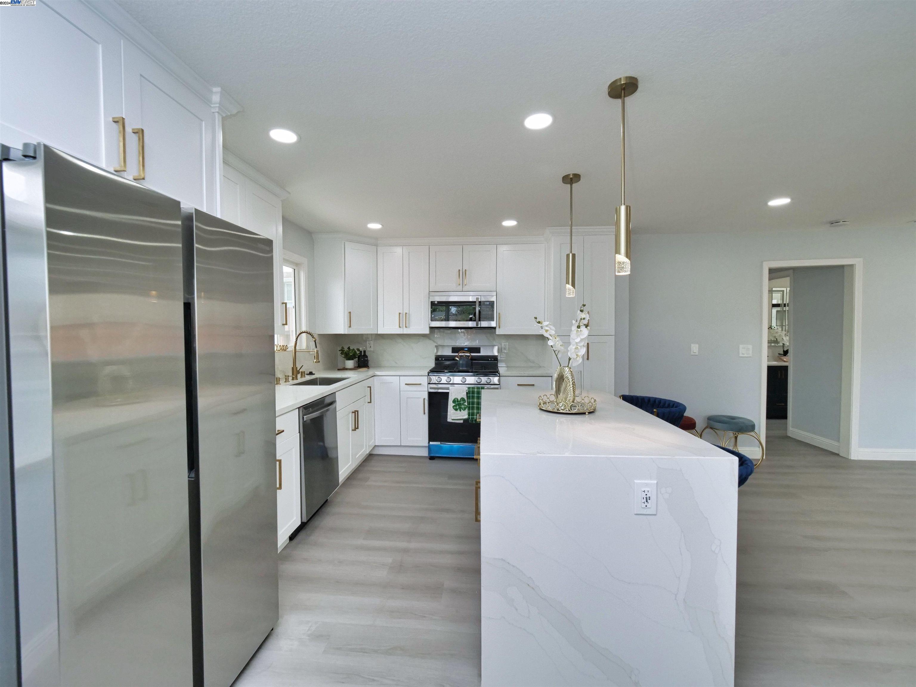 Detail Gallery Image 12 of 59 For 3624 Union St, Fremont,  CA 94538 - 3 Beds | 2 Baths