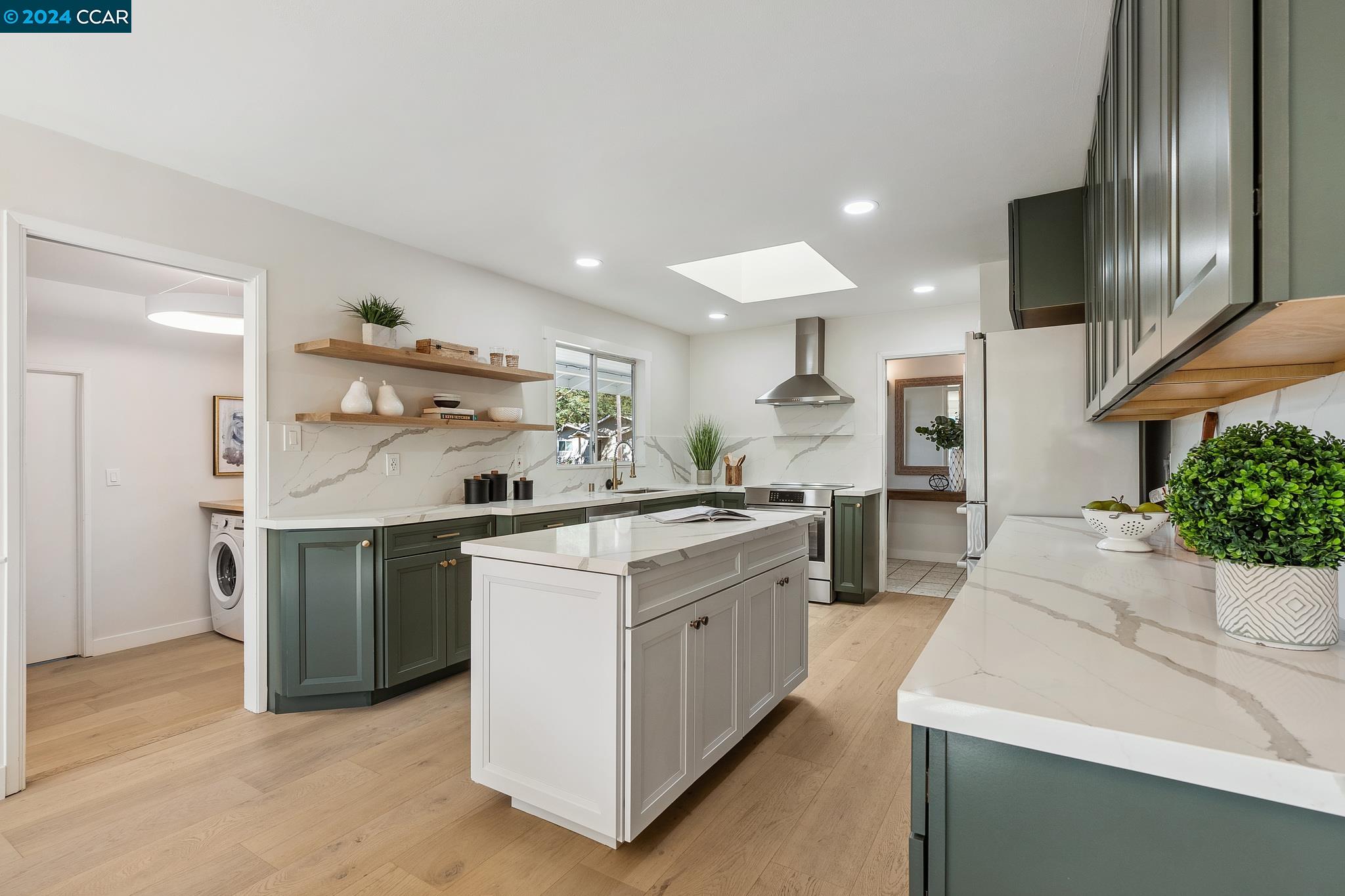Detail Gallery Image 20 of 60 For 22 Lance Ct, Moraga,  CA 94556 - 4 Beds | 2/1 Baths