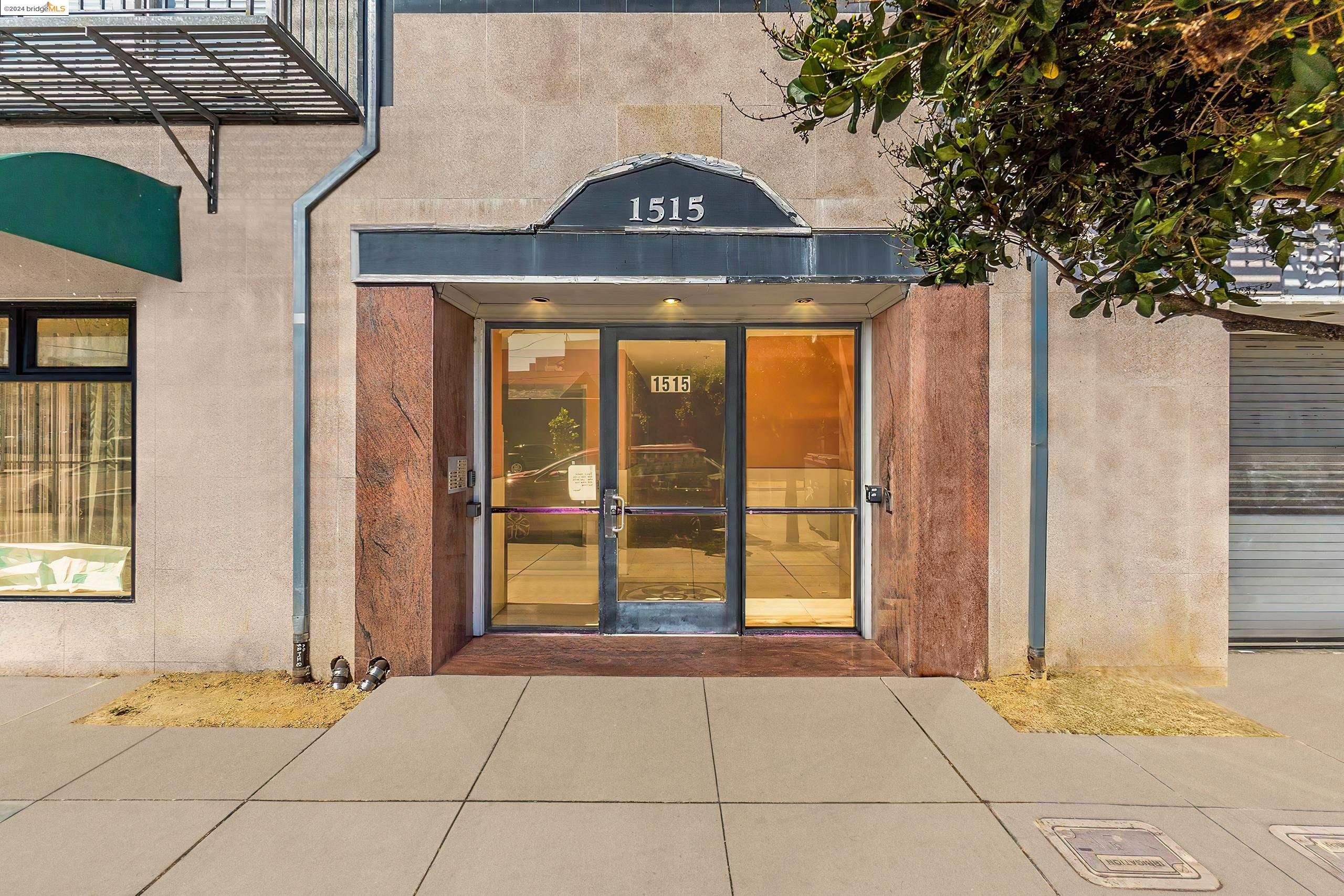 Detail Gallery Image 13 of 13 For 1515 14th Ave #303,  Oakland,  CA 94606 - 2 Beds | 1 Baths