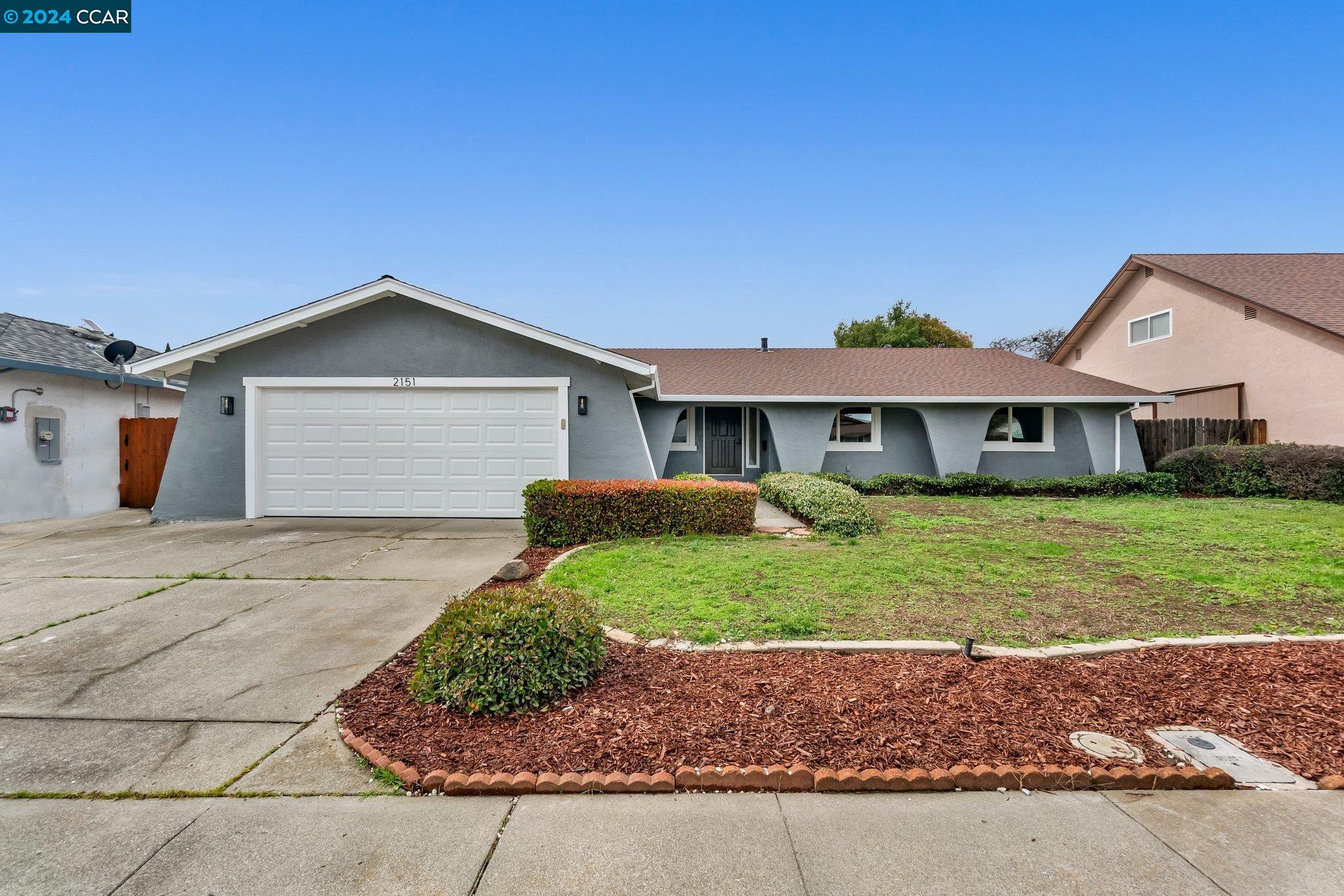 Detail Gallery Image 1 of 19 For 2151 Monterey Dr, Fairfield,  CA 94534 - 4 Beds | 2 Baths