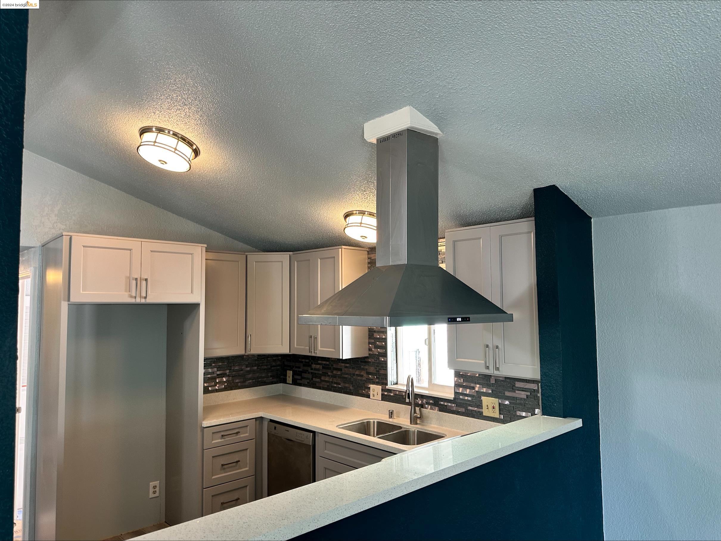 Detail Gallery Image 12 of 35 For 109 Klamath Dr #109,  Pittsburg,  CA 94565 - 3 Beds | 2 Baths