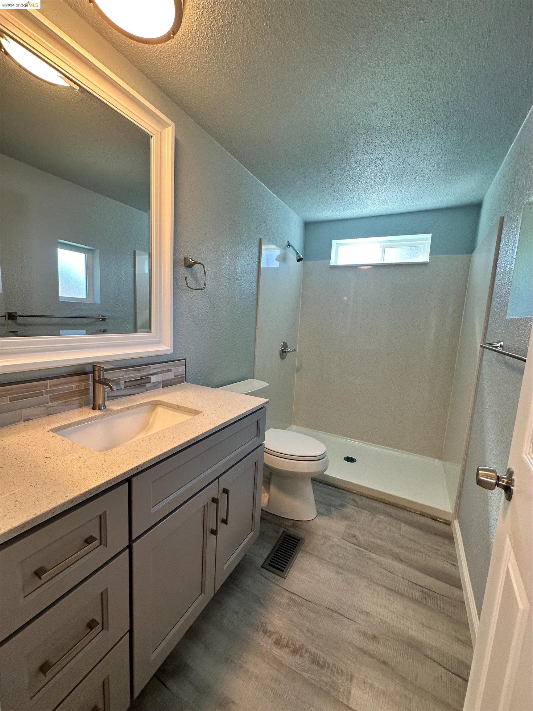 Detail Gallery Image 24 of 35 For 109 Klamath Dr #109,  Pittsburg,  CA 94565 - 3 Beds | 2 Baths